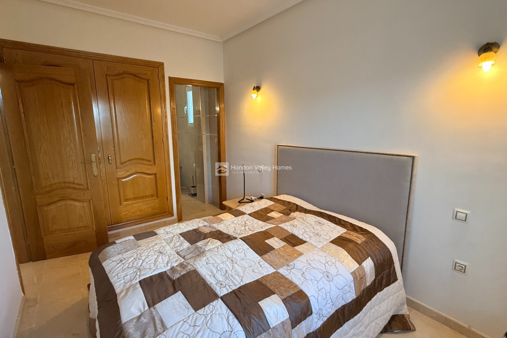 Resale - Villa - Detached - Hondón de las Nieves