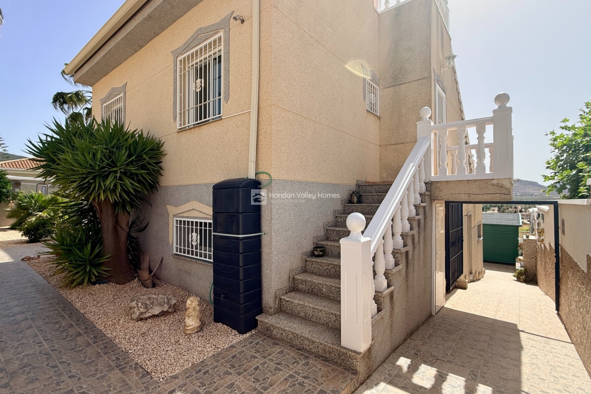 Resale - Villa - Detached - Hondón de las Nieves