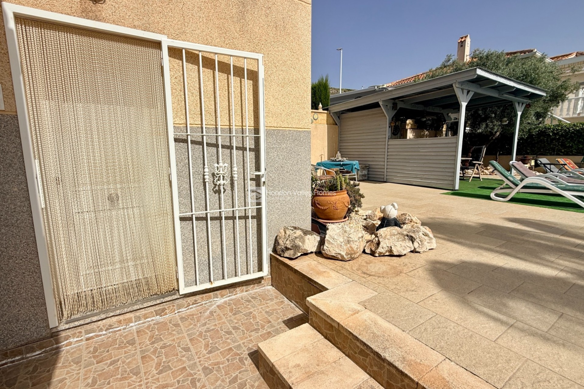 Resale - Villa - Detached - Hondón de las Nieves