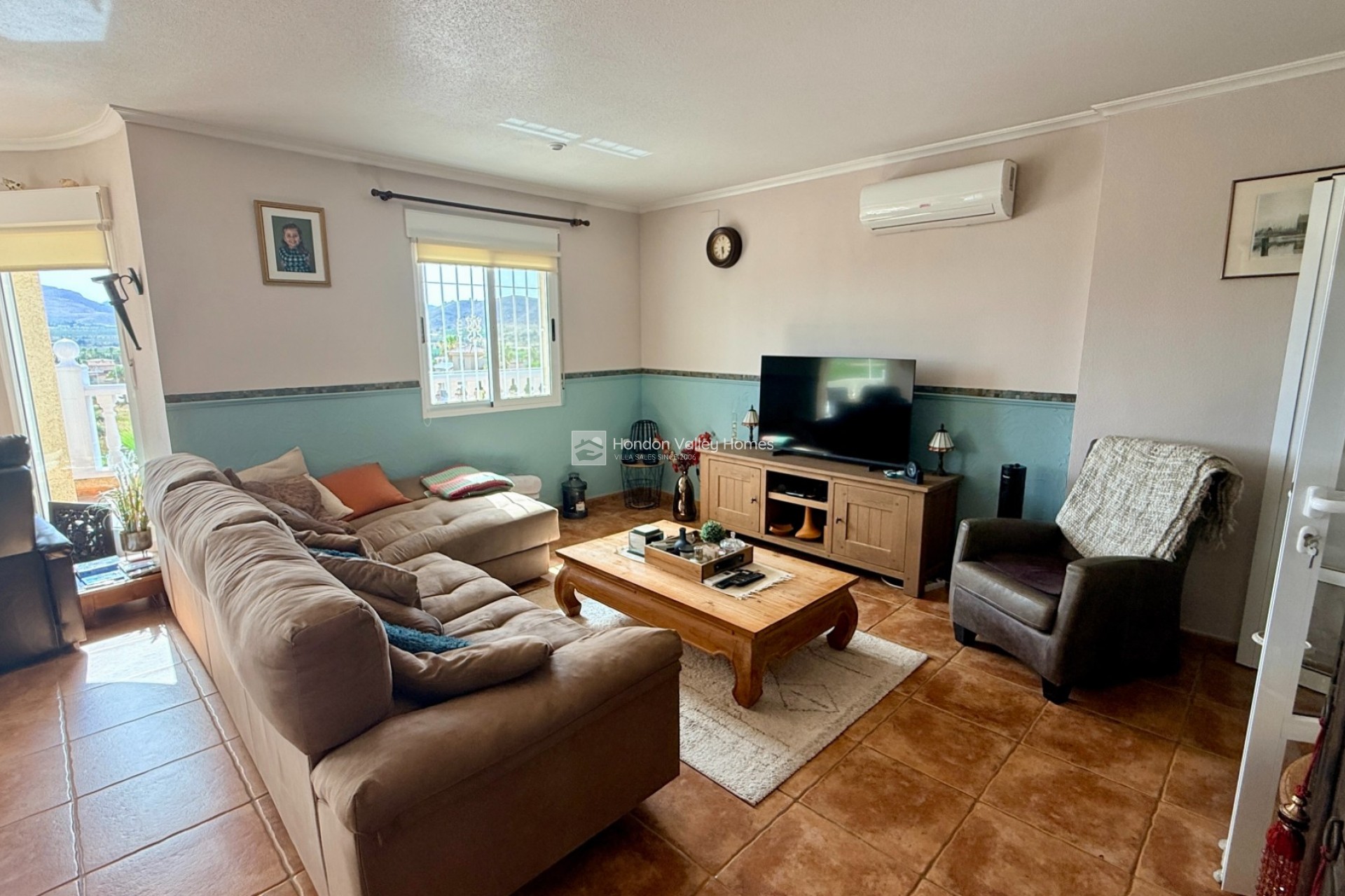Resale - Villa - Detached - Hondón de las Nieves