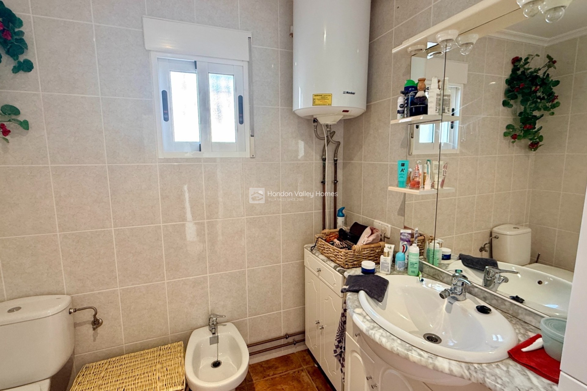 Resale - Villa - Detached - Hondón de las Nieves