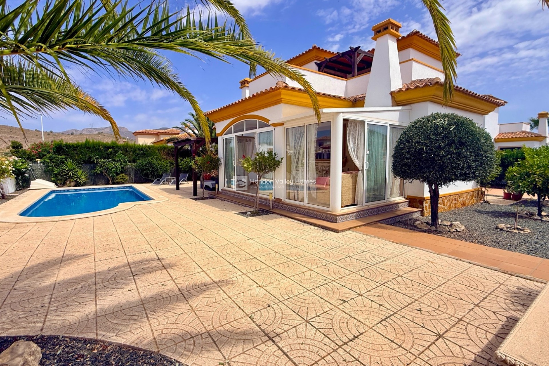 Resale - Villa - Detached - Hondón de las Nieves