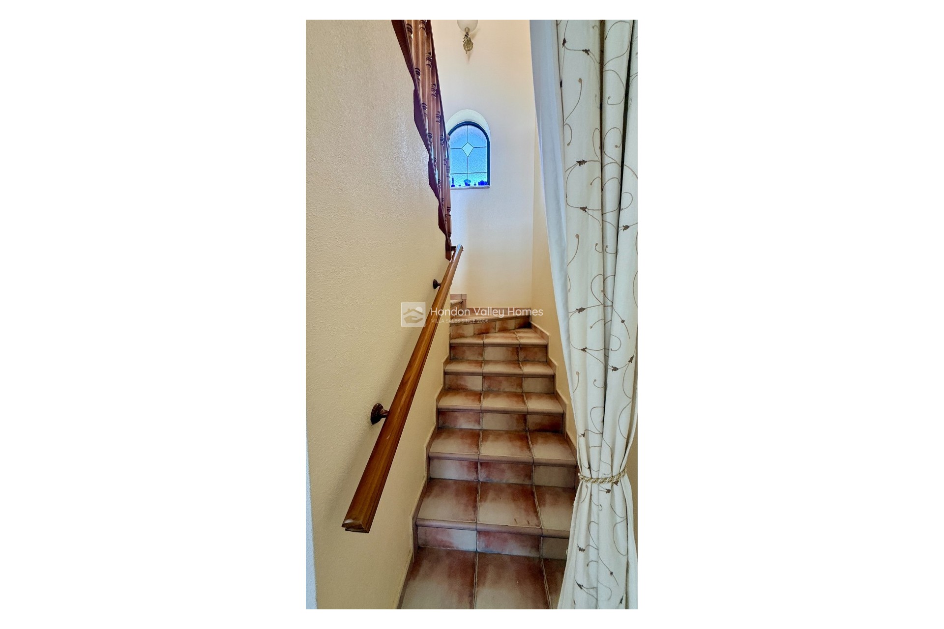 Resale - Villa - Detached - Hondón de las Nieves