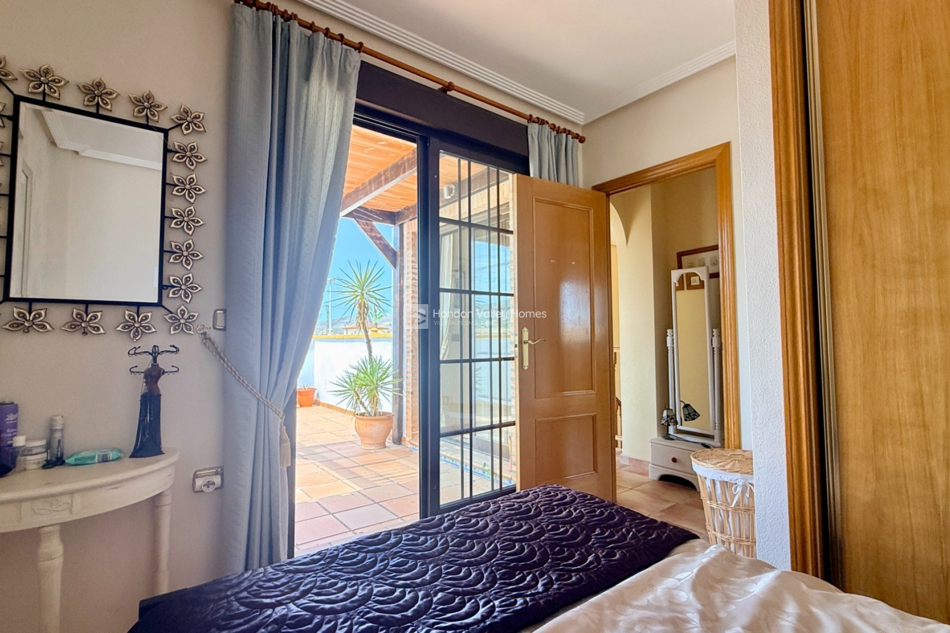 Resale - Villa - Detached - Hondón de las Nieves