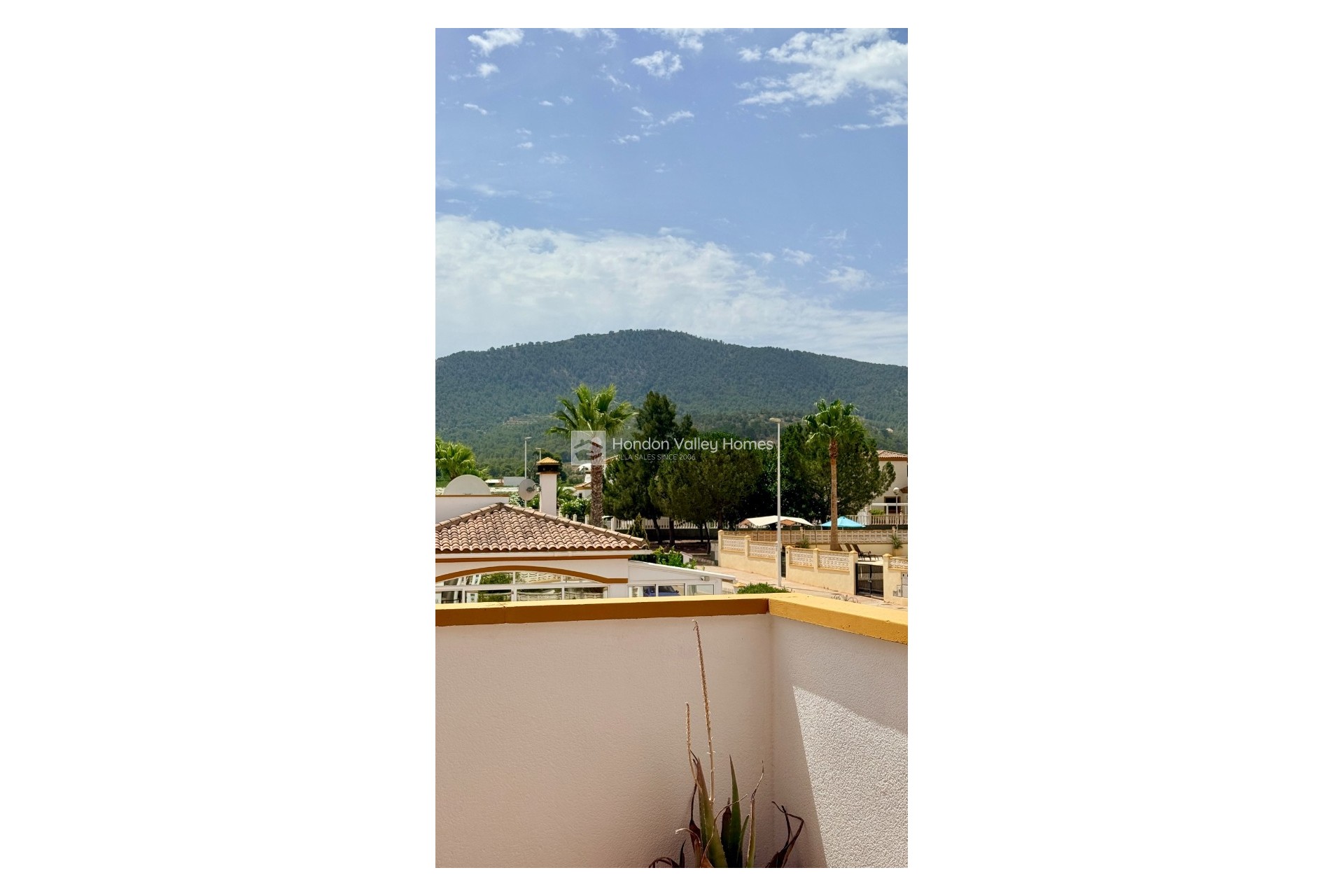Resale - Villa - Detached - Hondón de las Nieves