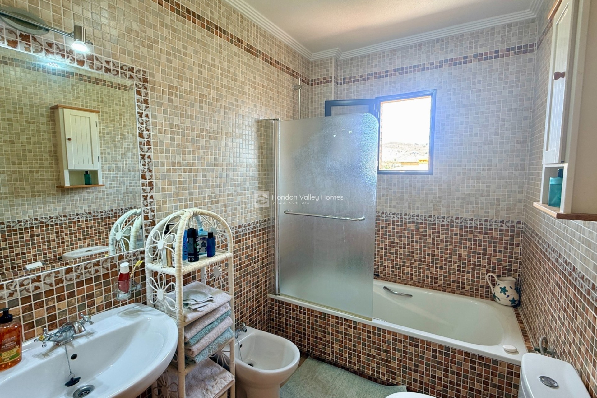 Resale - Villa - Detached - Hondón de las Nieves