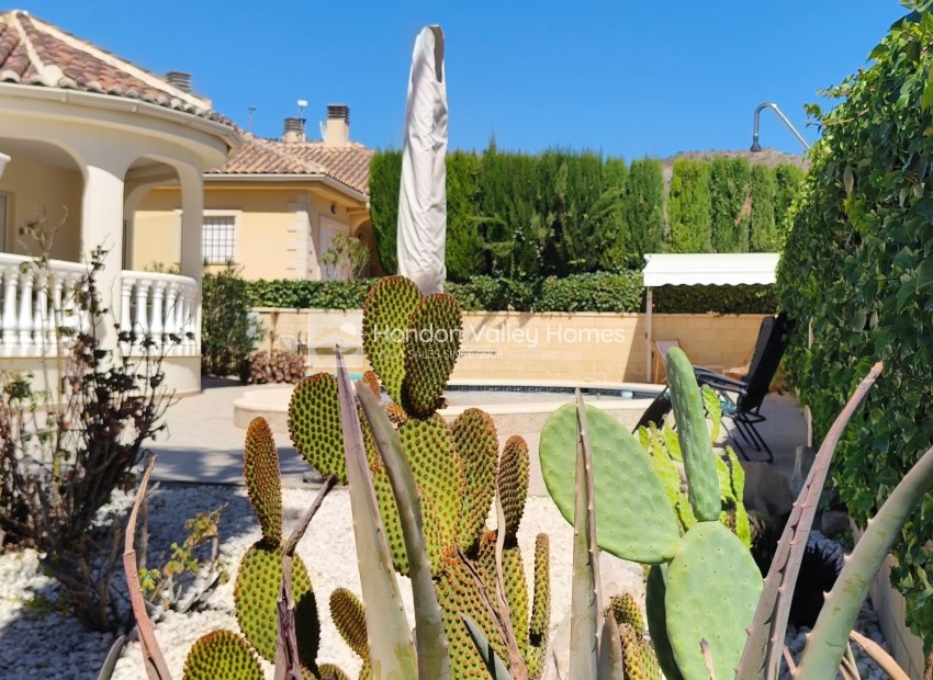 Resale - Villa - Detached - La Romana