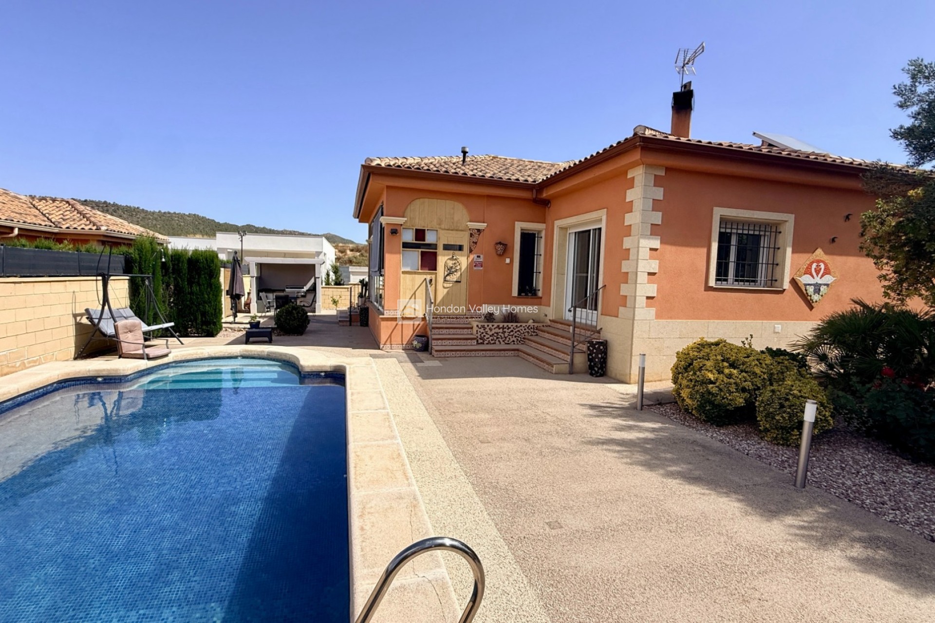 Resale - Villa - Detached - La Romana