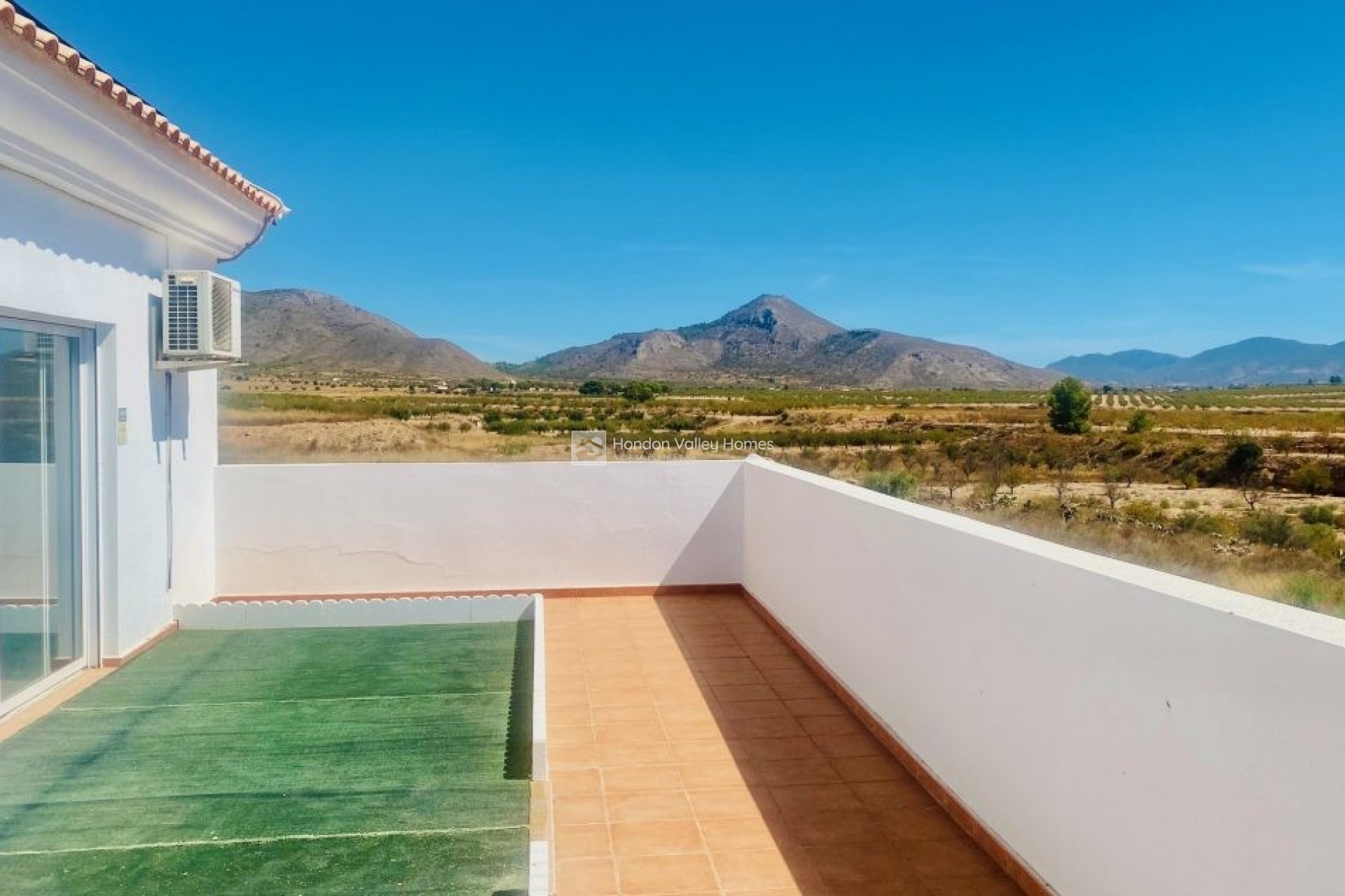 Resale - Villa / Detached - Macisvenda