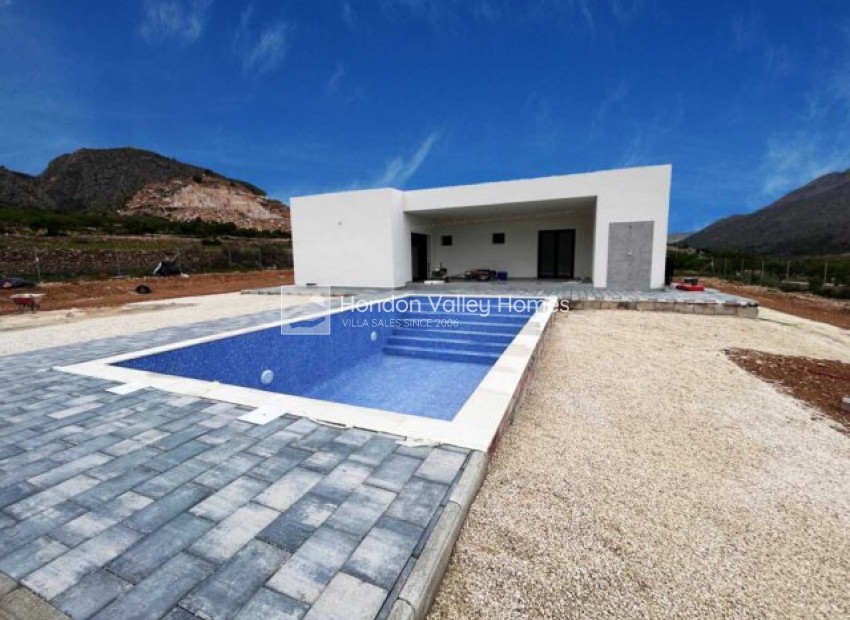Resale - Villa - El Canton