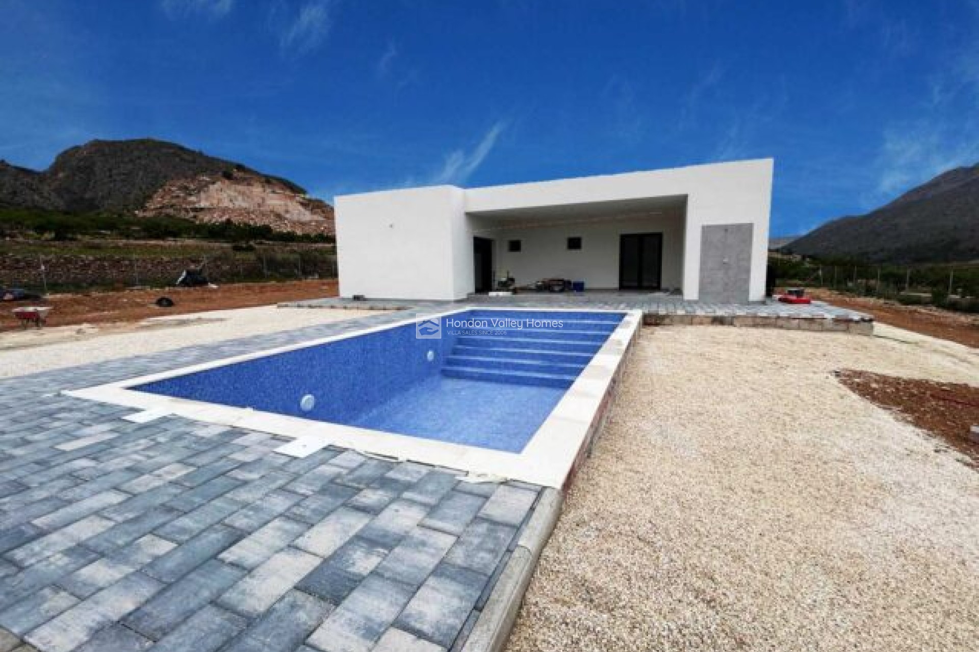 Resale - Villa - El Canton