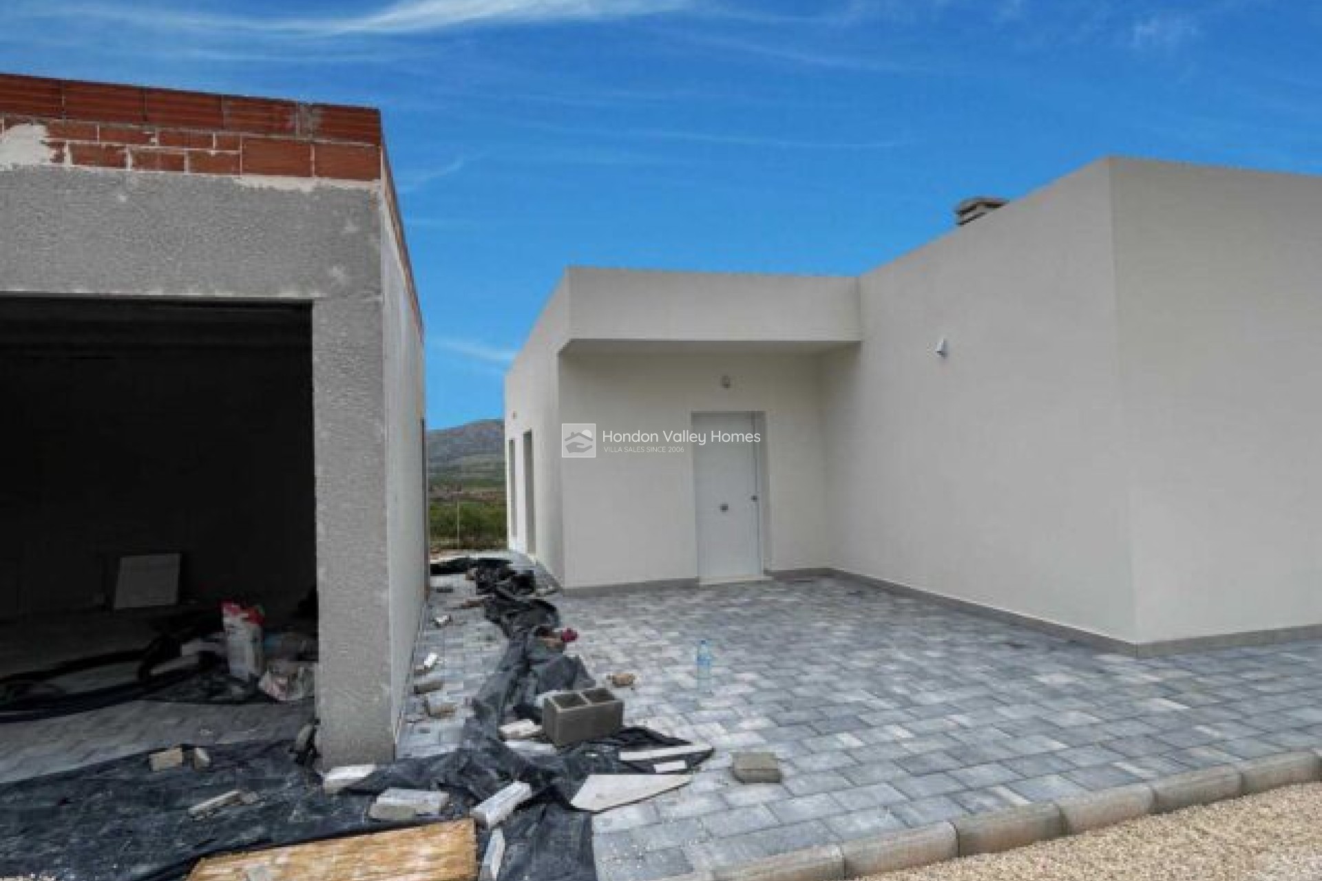 Resale - Villa - El Canton