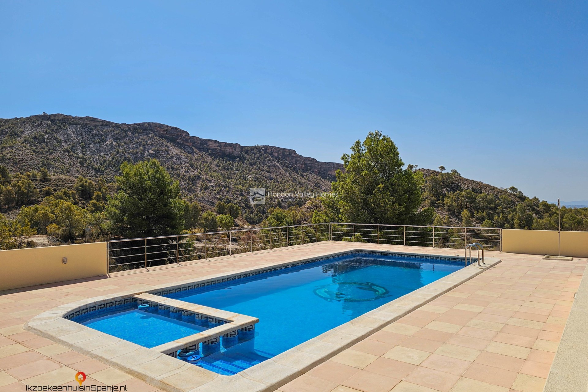 Resale - Villa - Fortuna