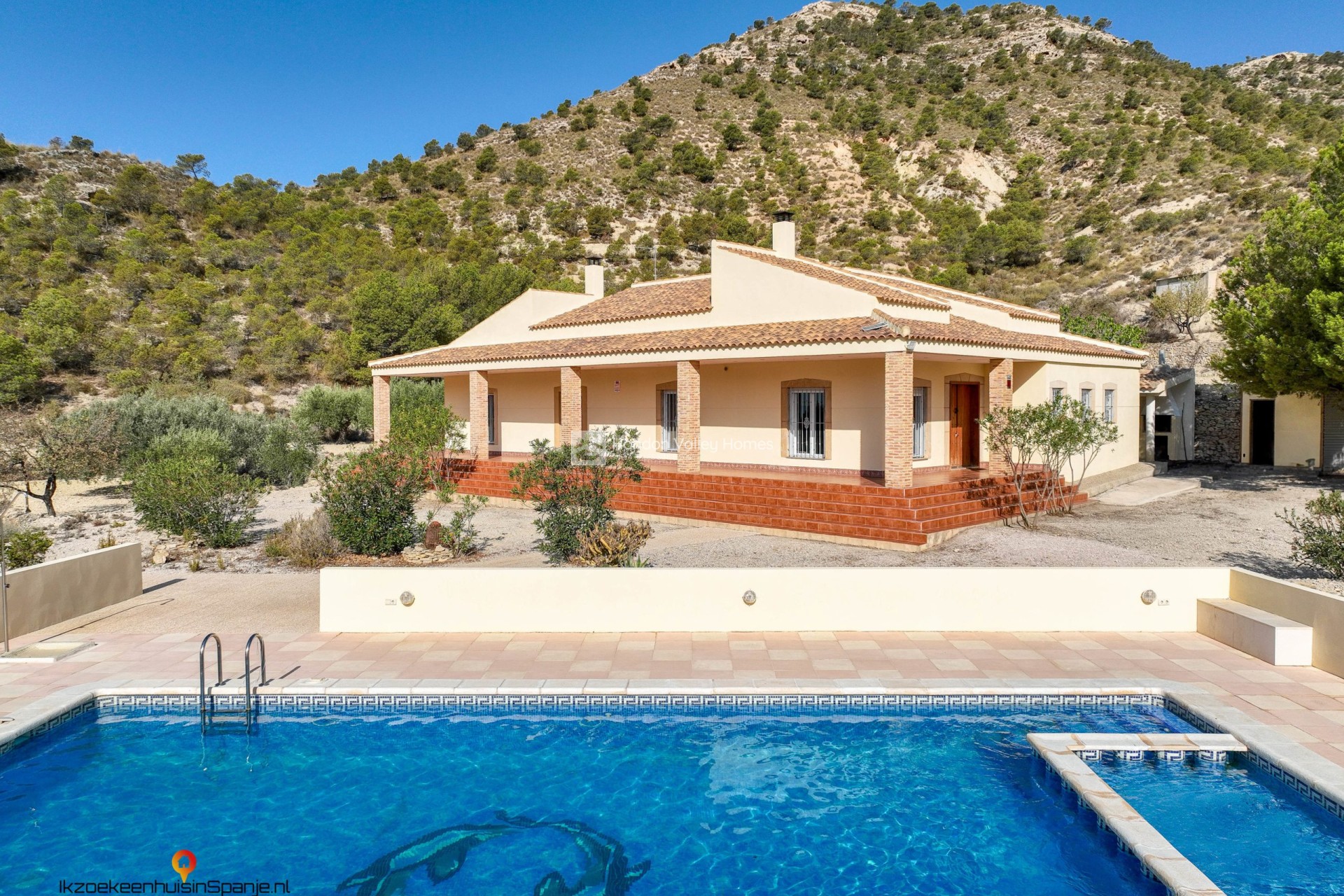 Resale - Villa - Fortuna