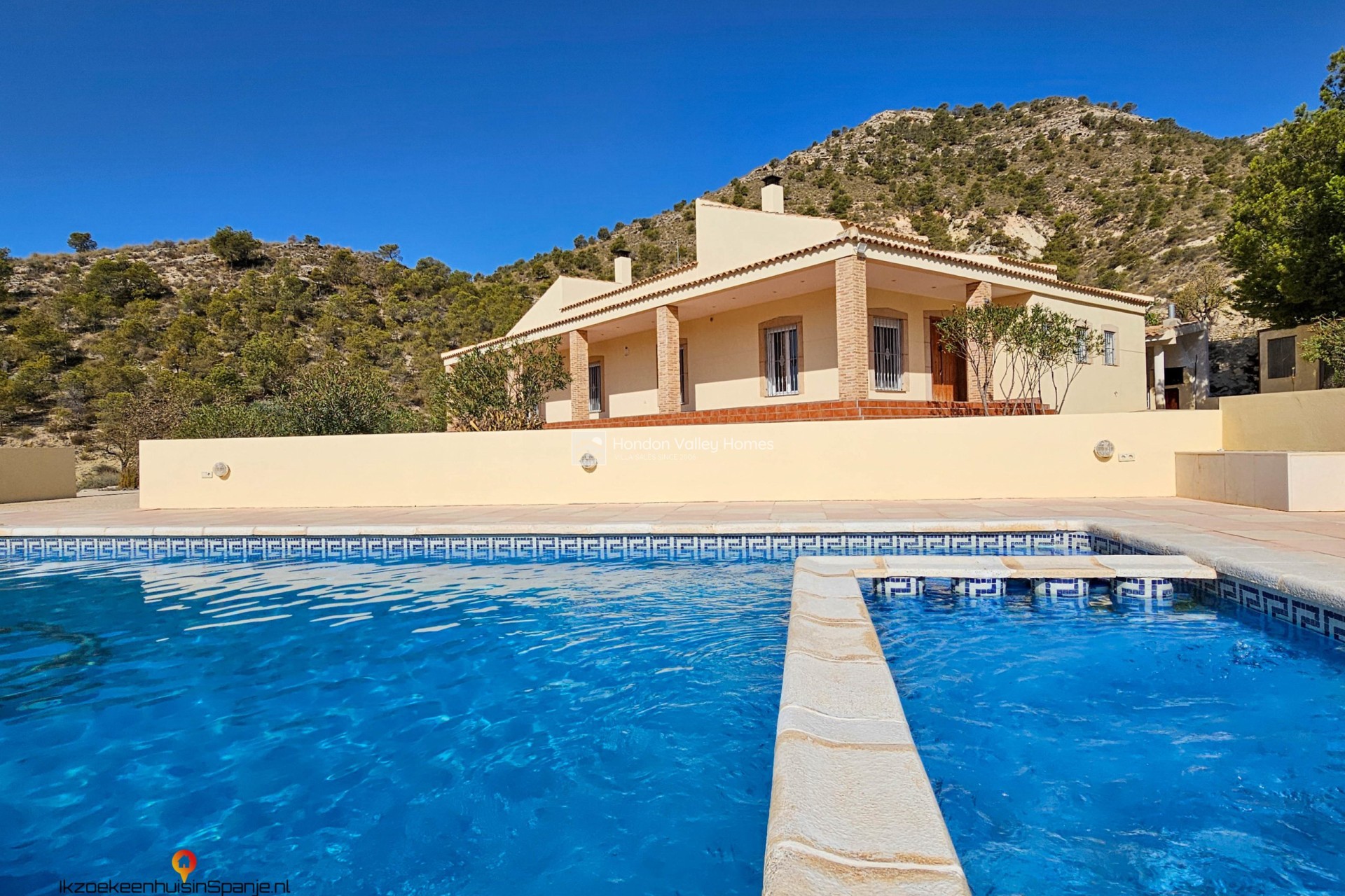 Resale - Villa - Fortuna