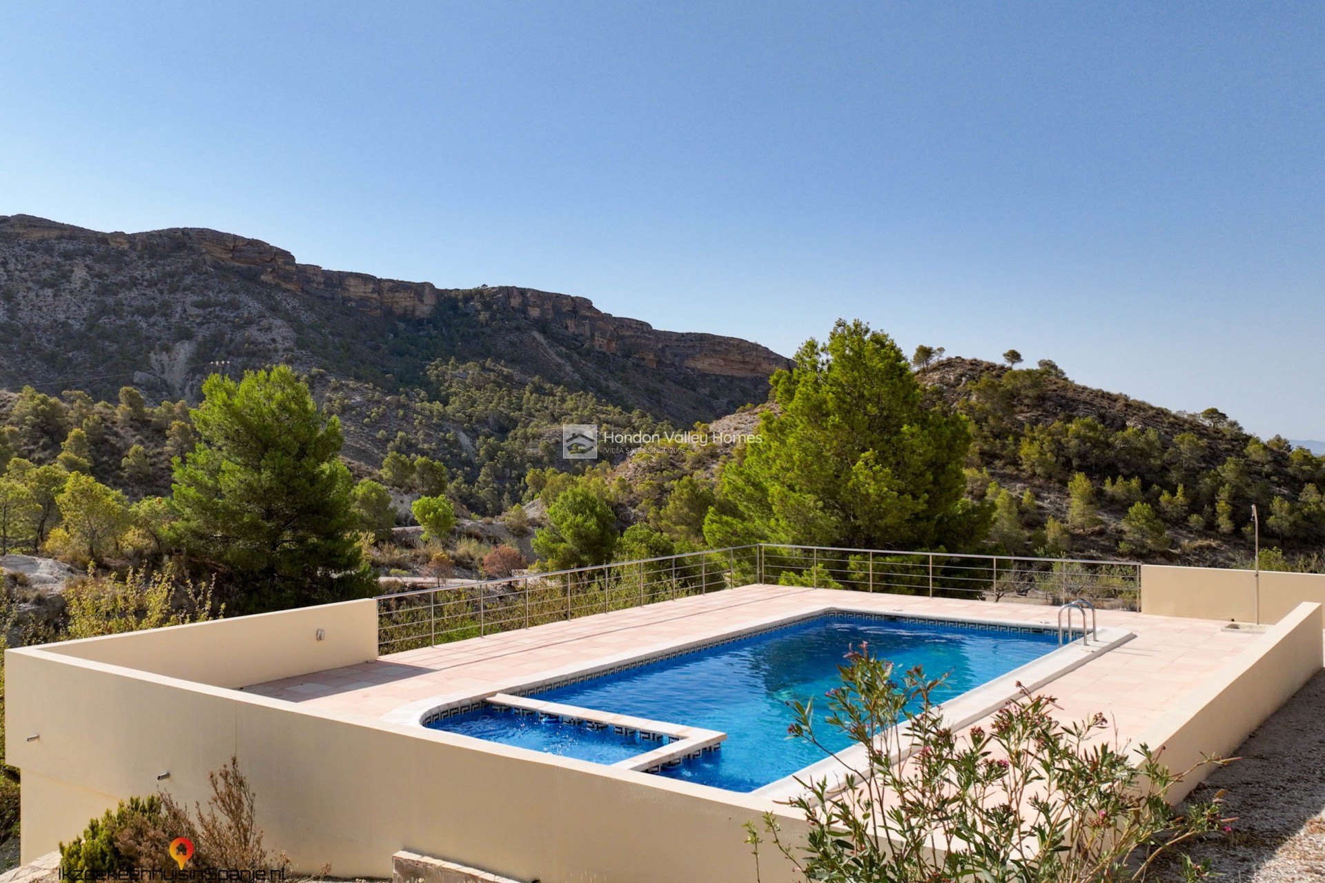 Resale - Villa - Fortuna