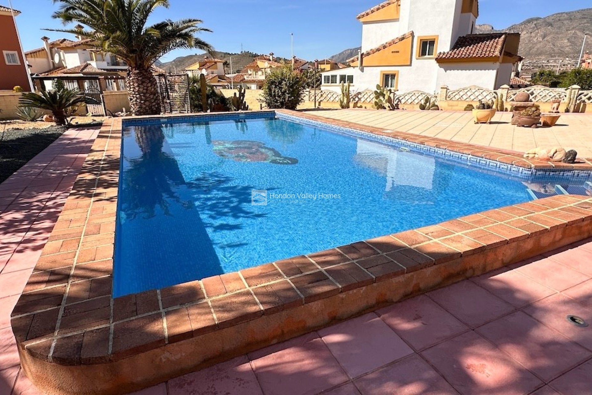 Resale - Villa - HONDON DE LAS NIEVES - La Montanosa