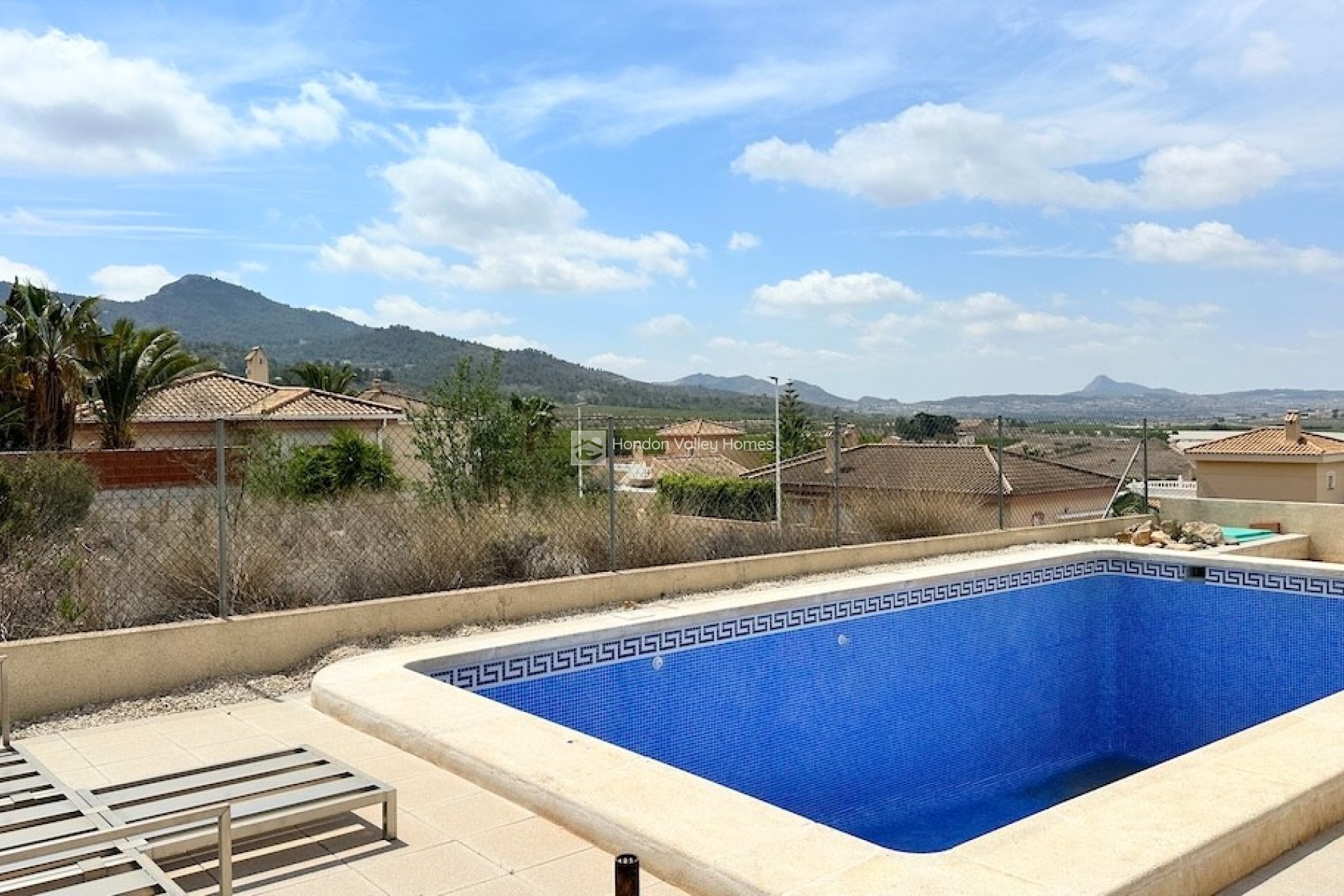 Resale - Villa - HONDON DE LAS NIEVES - La Montanosa