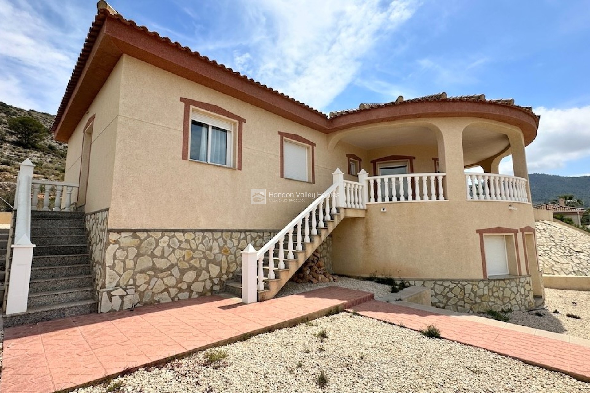 Resale - Villa - HONDON DE LAS NIEVES - La Montanosa