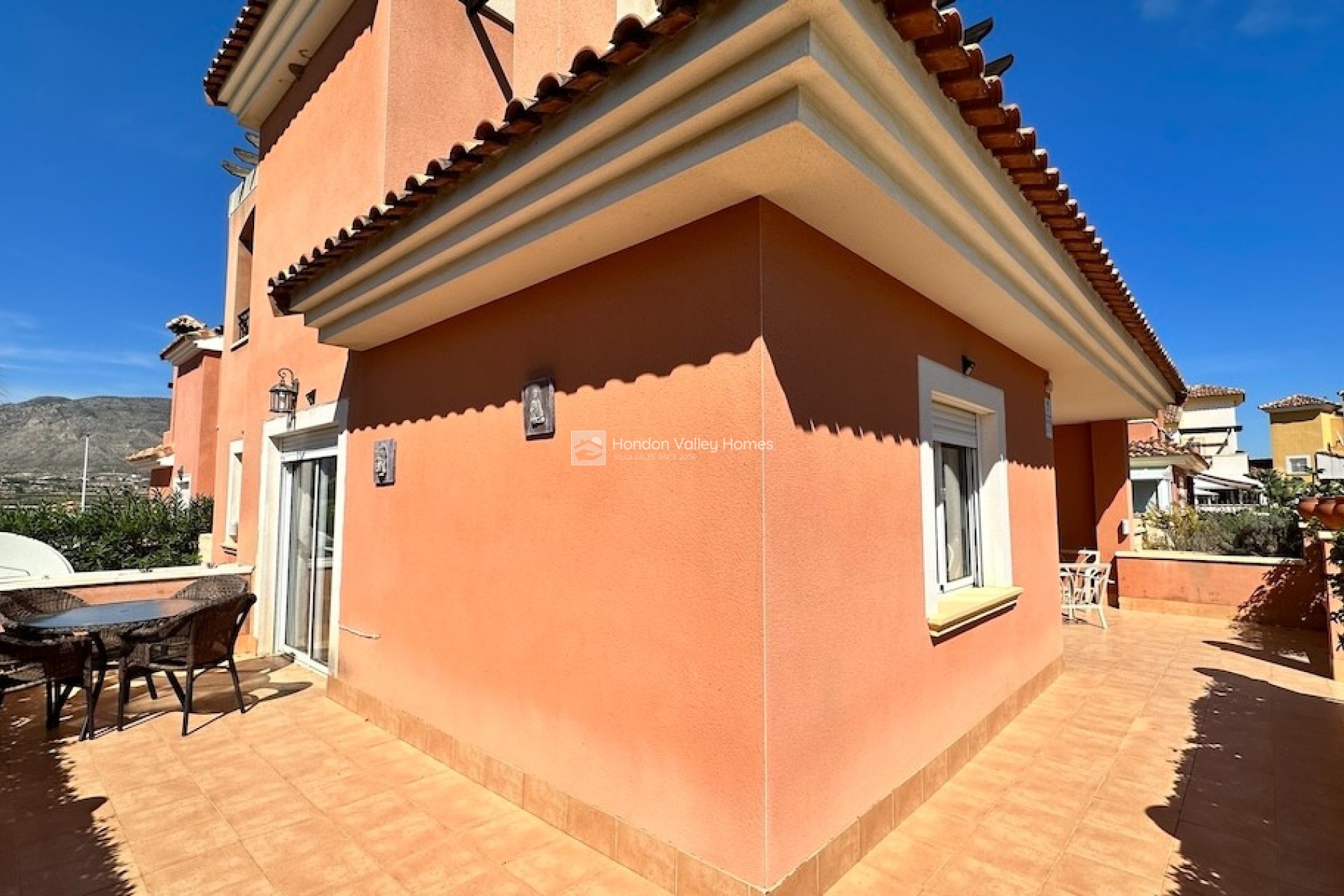 Resale - Villa - HONDON DE LAS NIEVES - La Montanosa