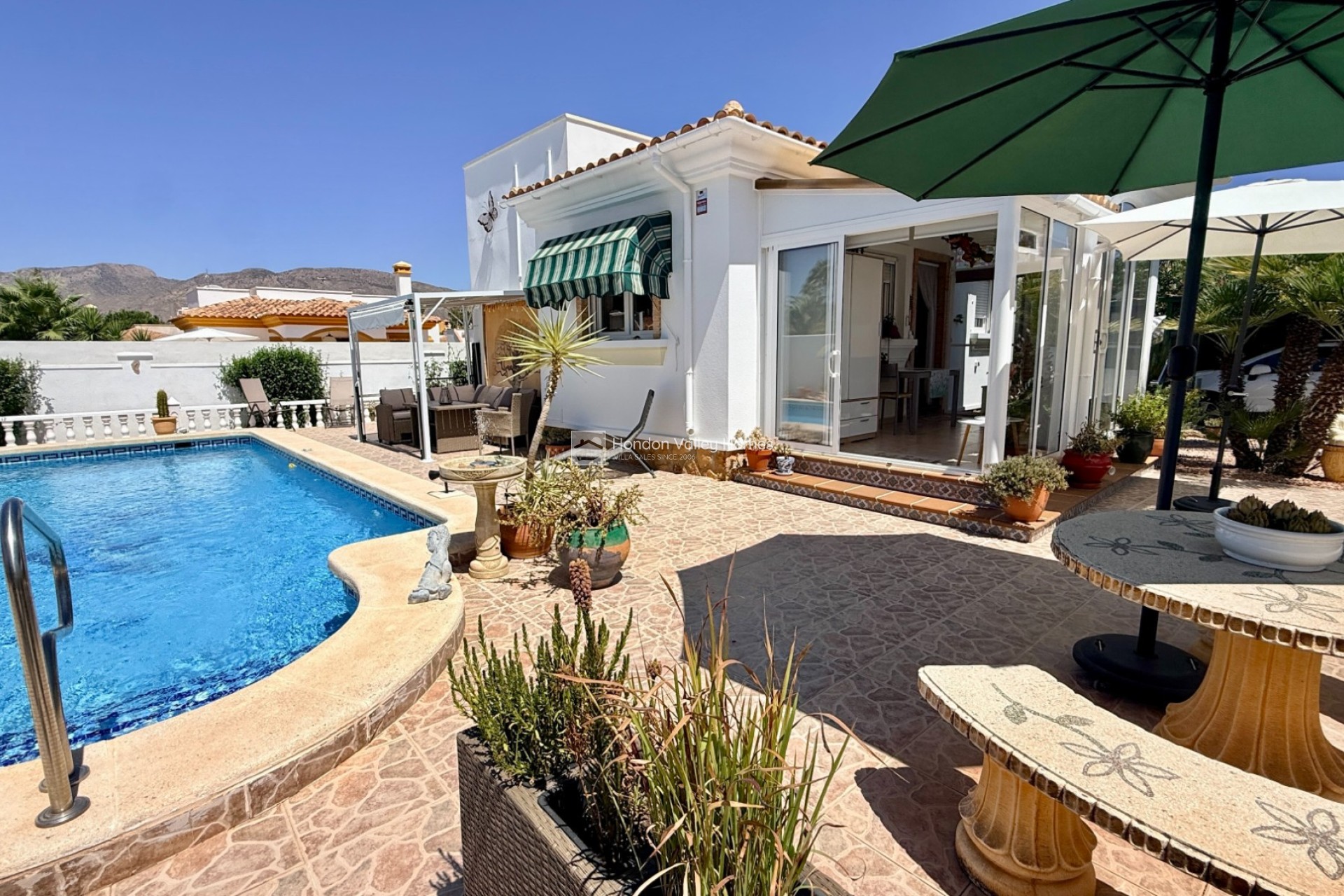 Resale - Villa - Hondón de las Nieves - La Montañosa