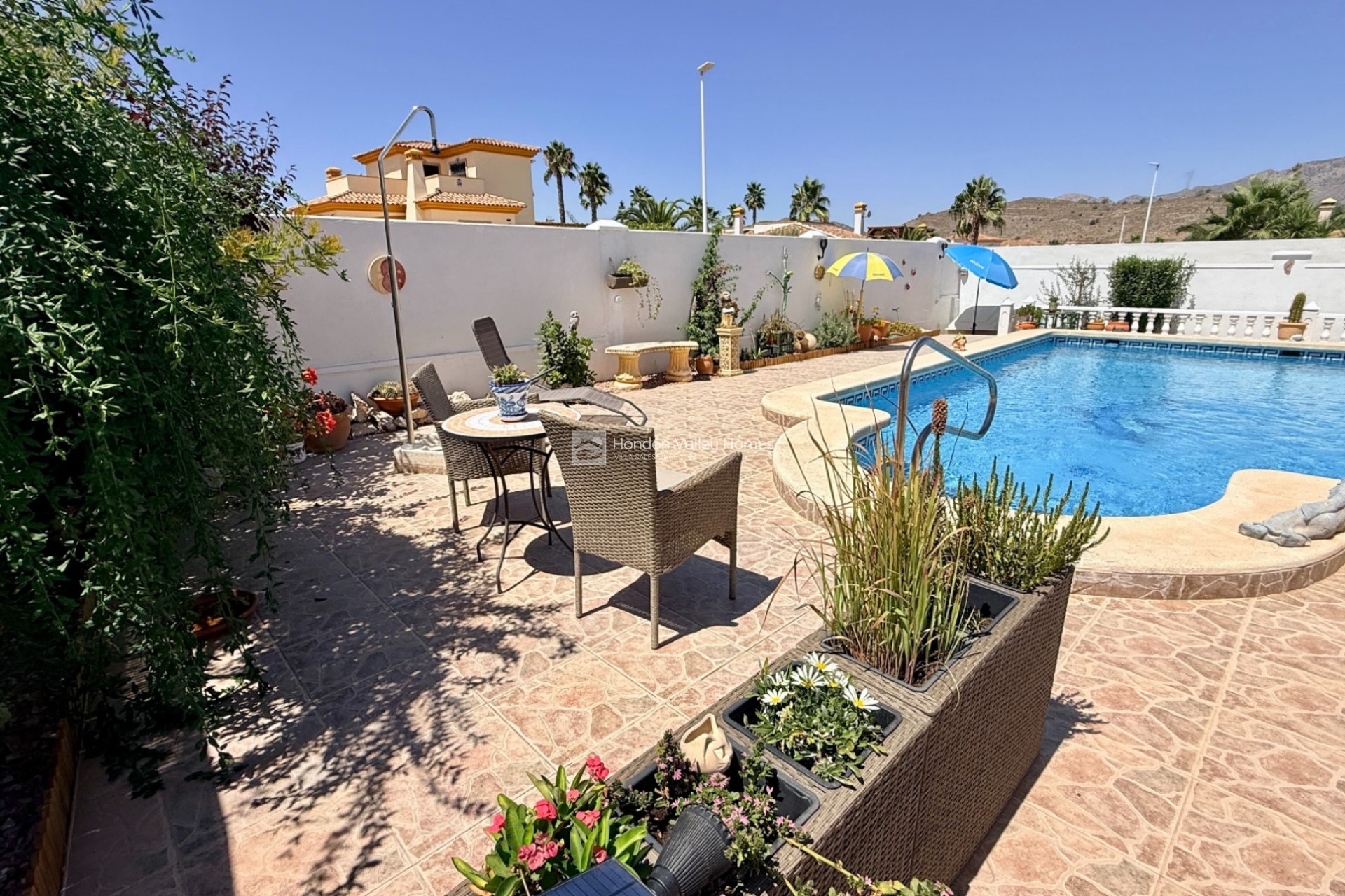 Resale - Villa - Hondón de las Nieves - La Montañosa