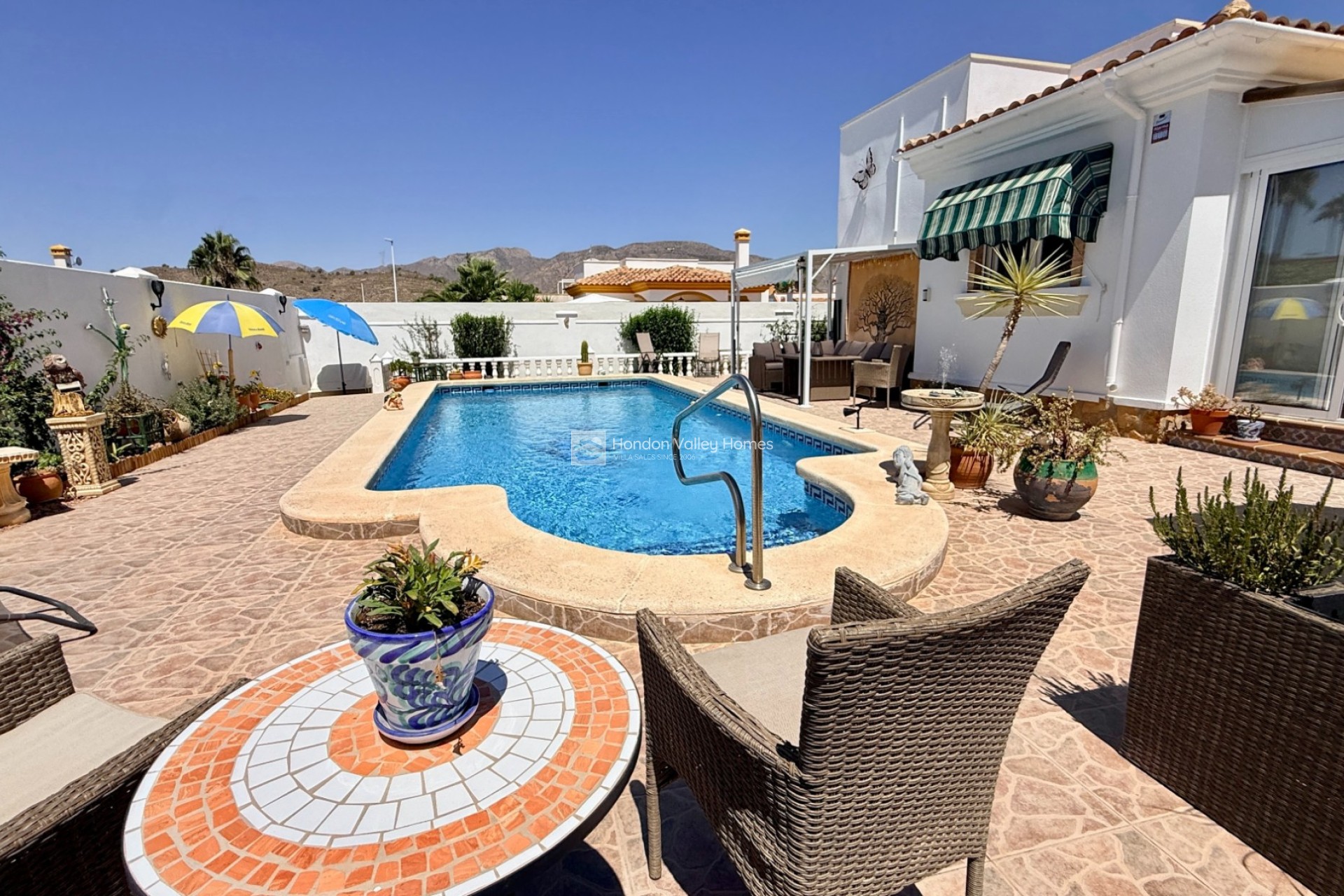 Resale - Villa - Hondón de las Nieves - La Montañosa