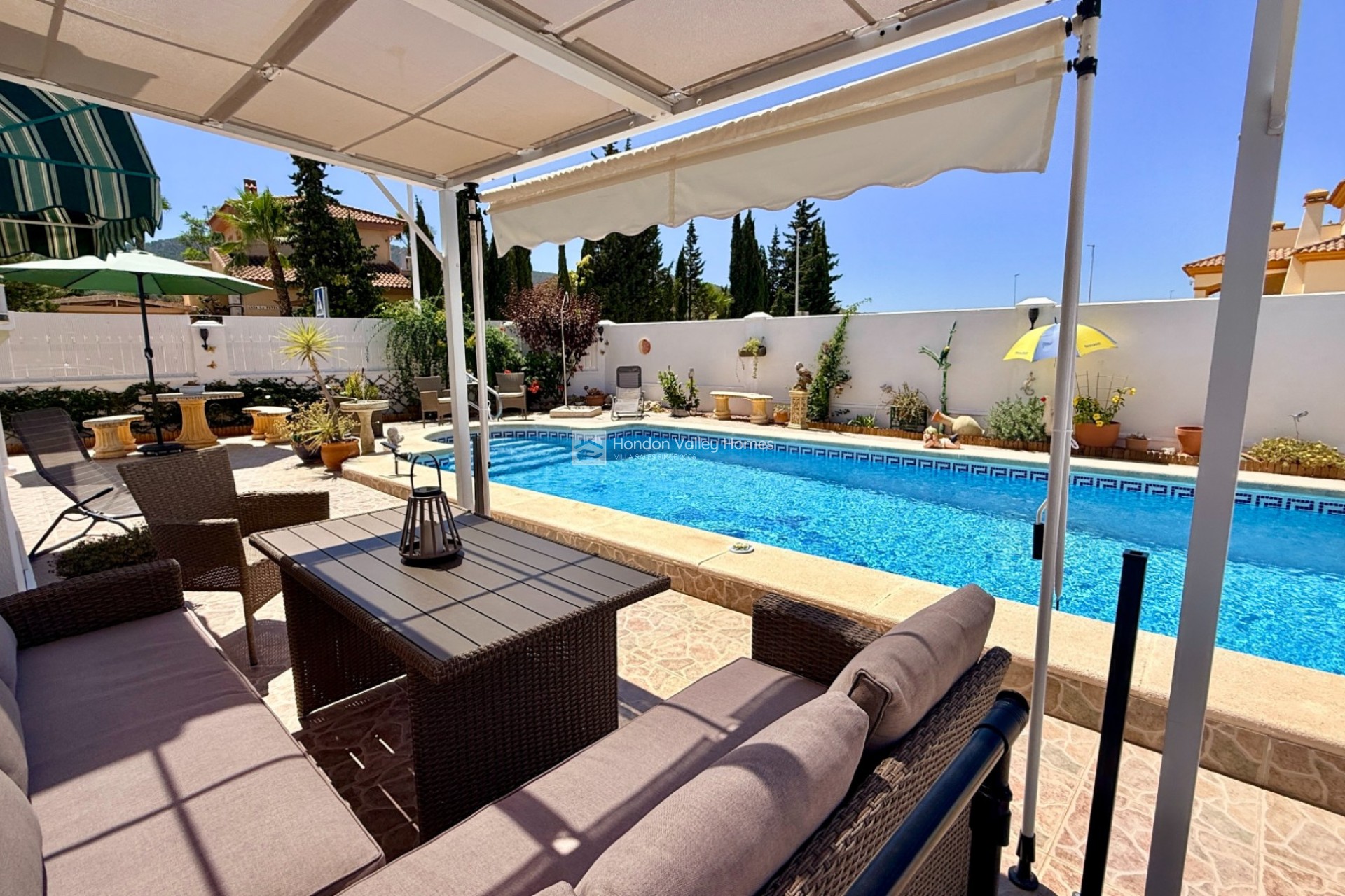 Resale - Villa - Hondón de las Nieves - La Montañosa