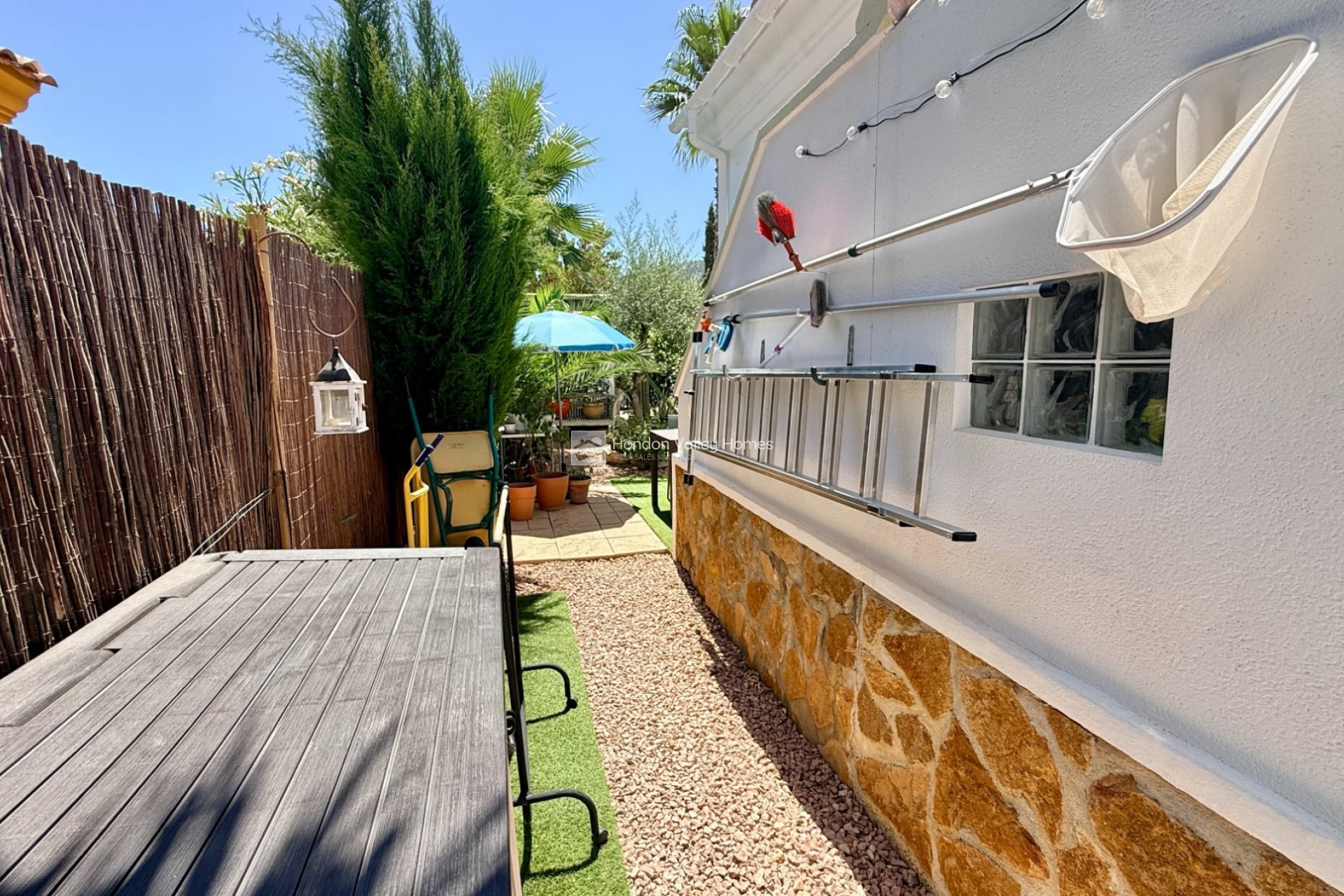 Resale - Villa - Hondón de las Nieves - La Montañosa
