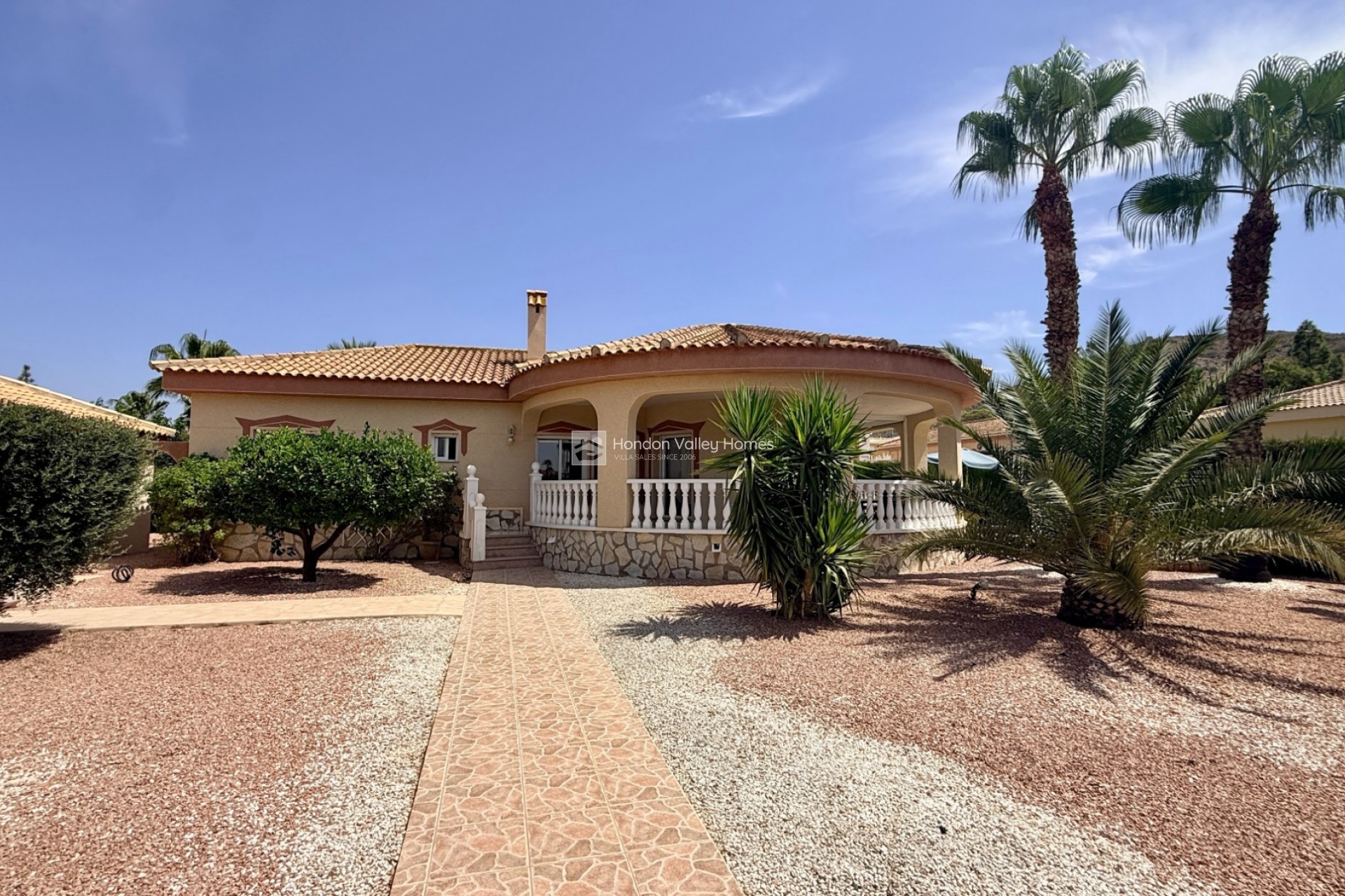 Resale - Villa - Hondón de las Nieves - La Montañosa