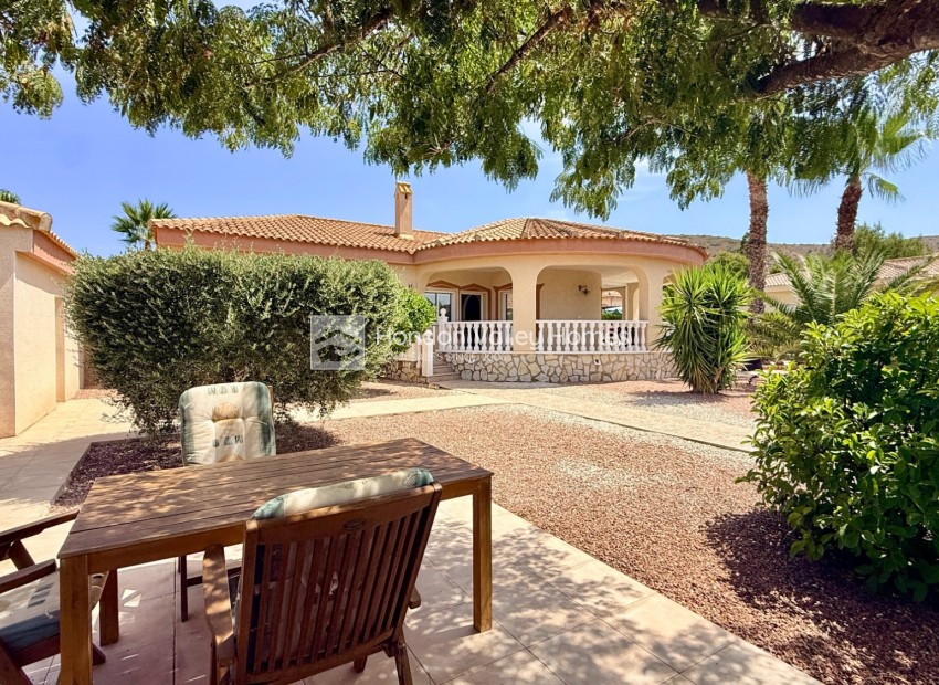 Resale - Villa - Hondón de las Nieves - La Montañosa