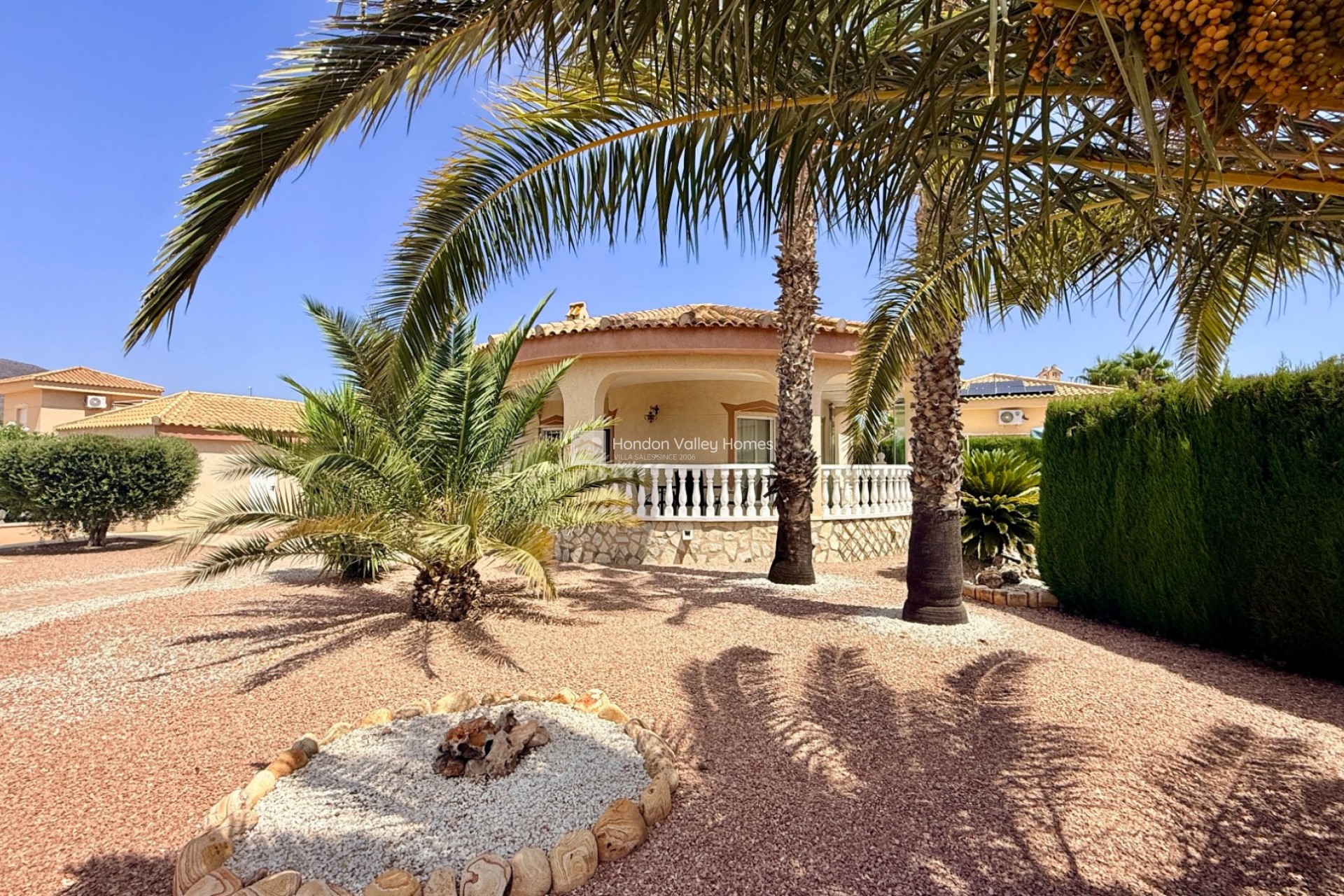 Resale - Villa - Hondón de las Nieves - La Montañosa