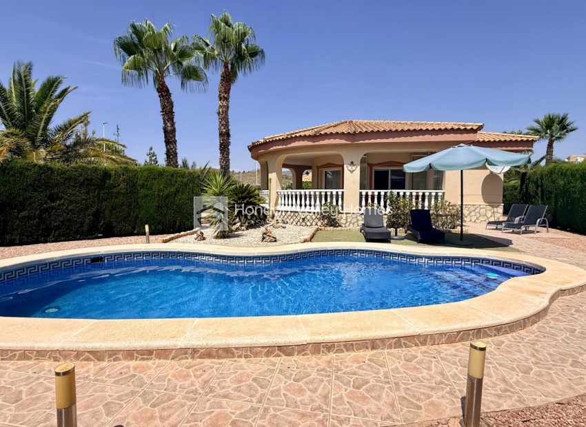 Resale - Villa - Hondón de las Nieves - La Montañosa
