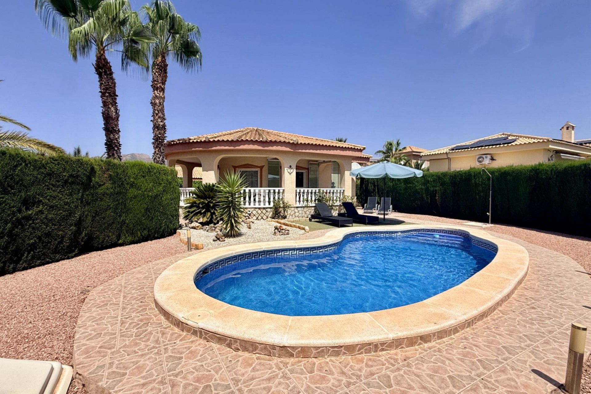 Resale - Villa - Hondón de las Nieves - La Montañosa