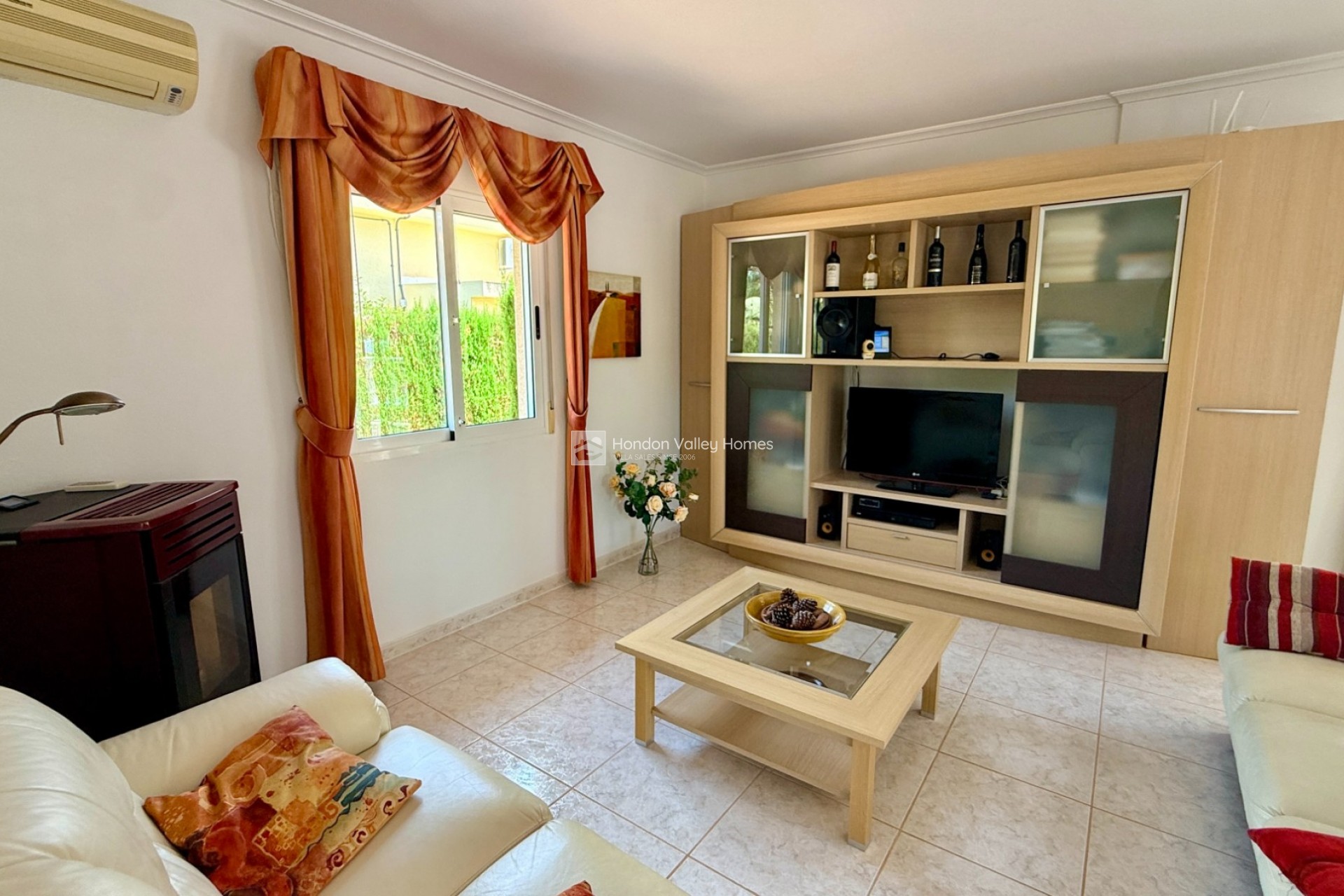 Resale - Villa - Hondón de las Nieves - La Montañosa
