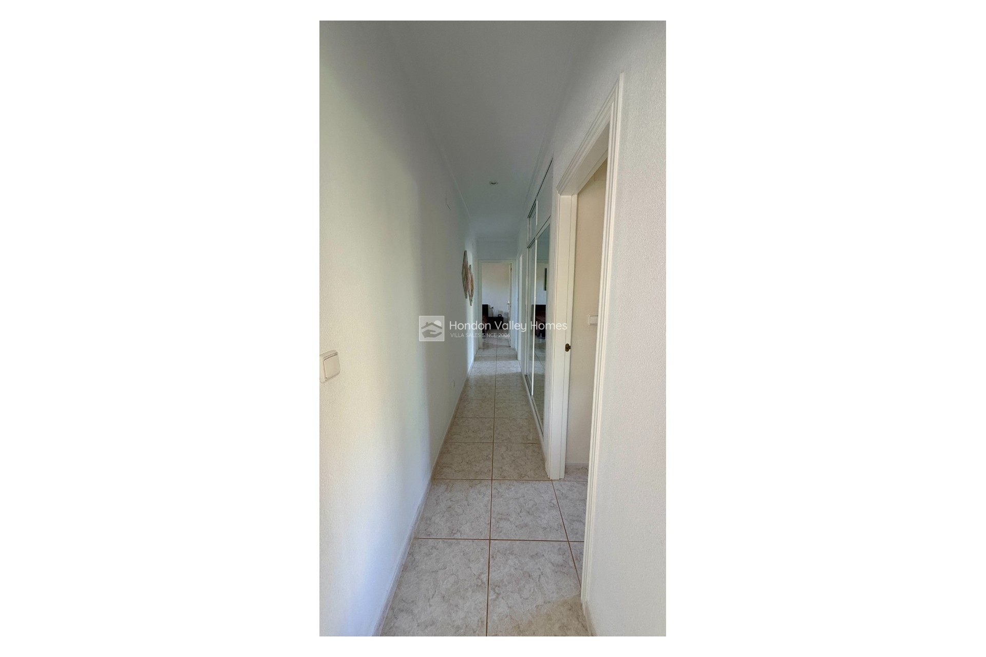 Resale - Villa - Hondón de las Nieves - La Montañosa