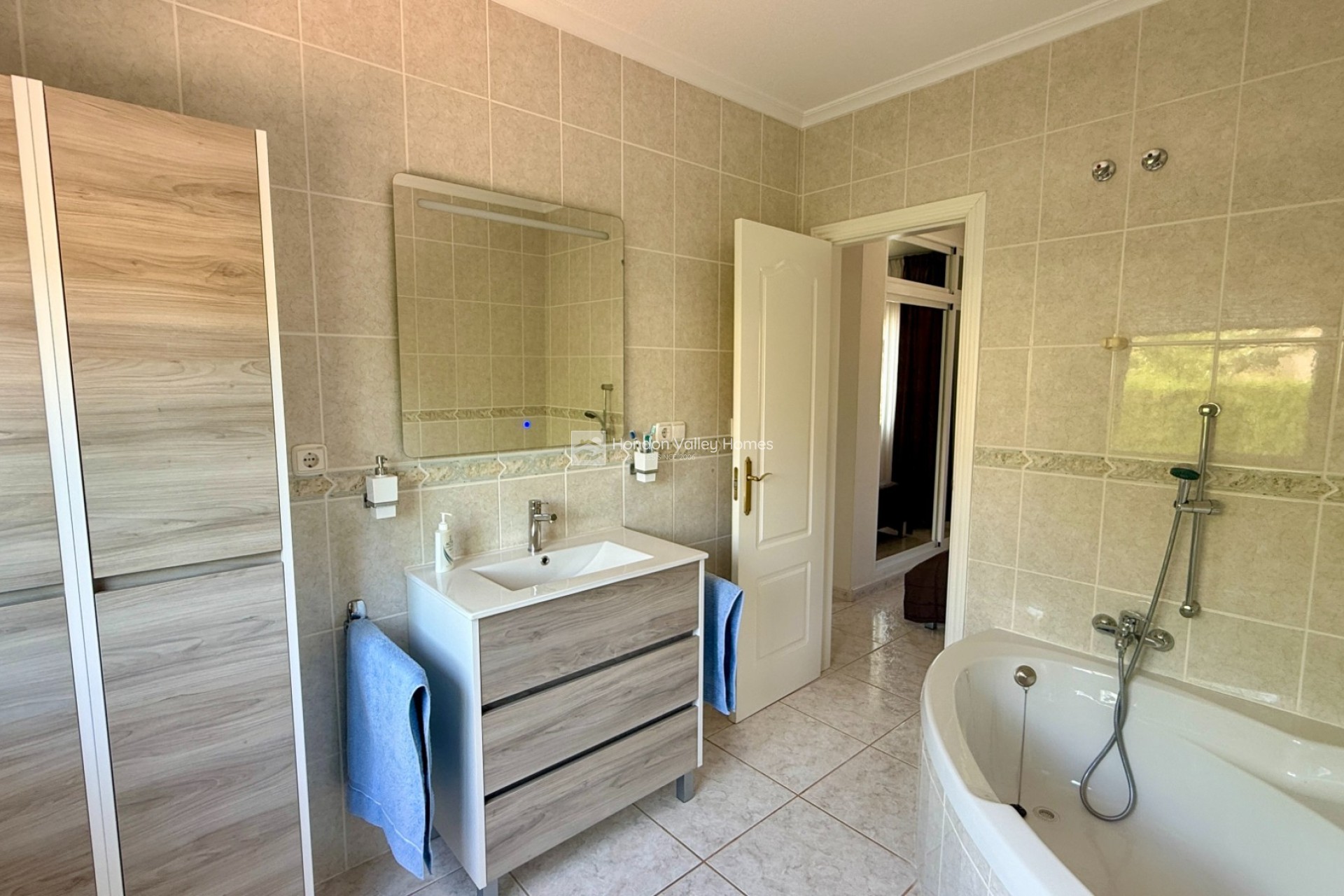 Resale - Villa - Hondón de las Nieves - La Montañosa