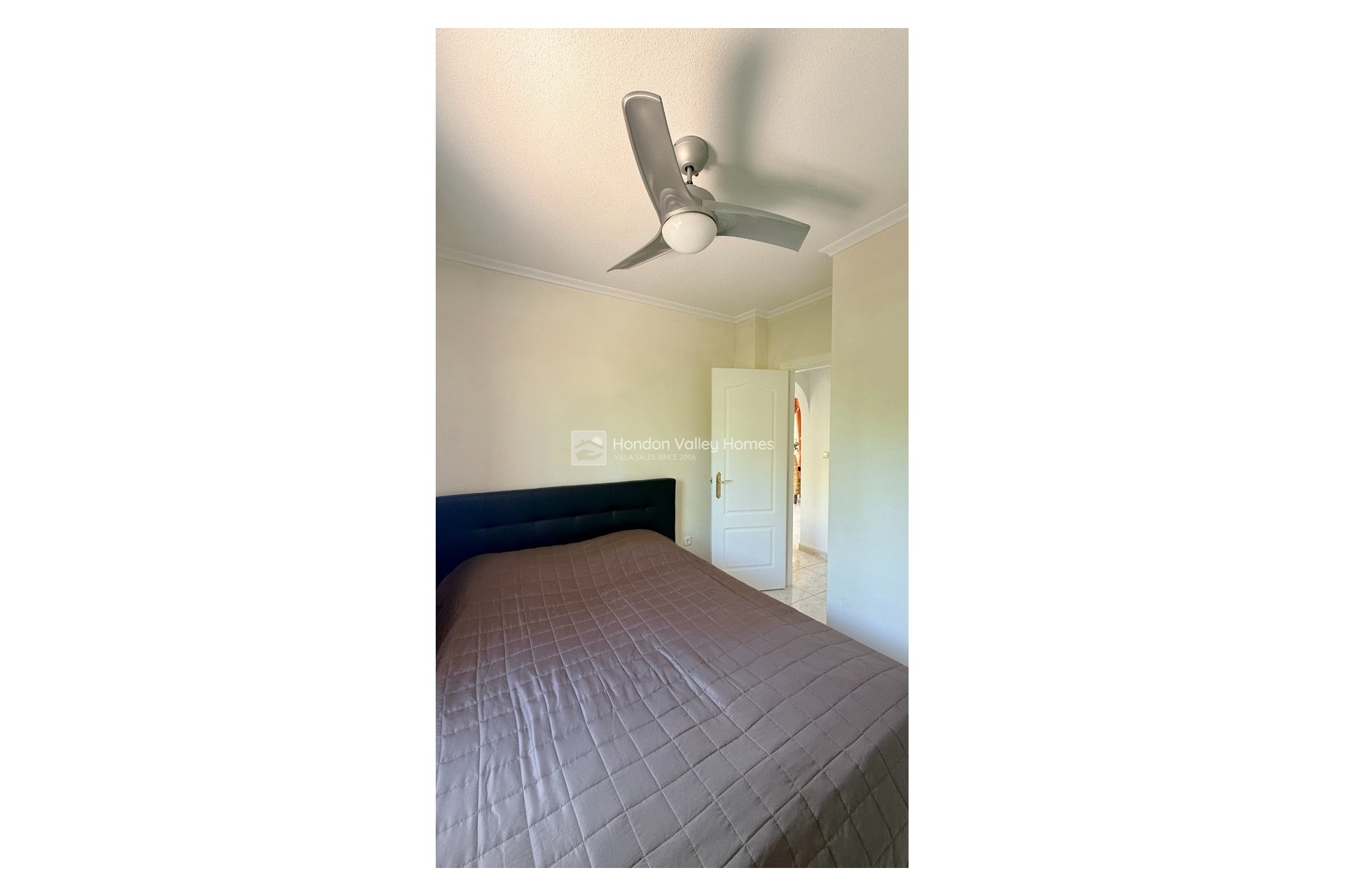 Resale - Villa - Hondón de las Nieves - La Montañosa