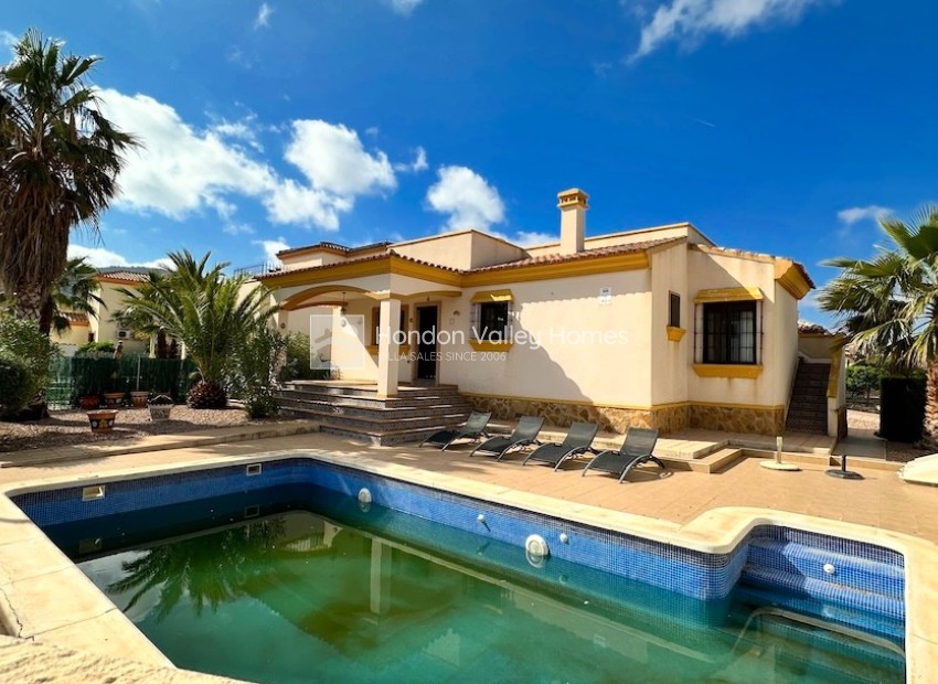 Resale - Villa - HONDON DE LAS NIEVES - La Montanosa