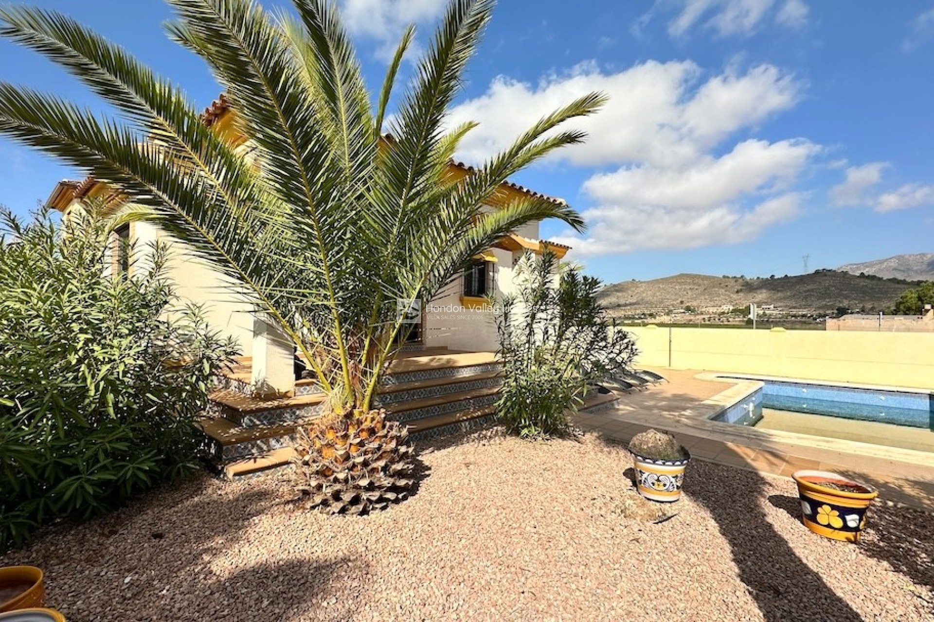 Resale - Villa - HONDON DE LAS NIEVES - La Montanosa