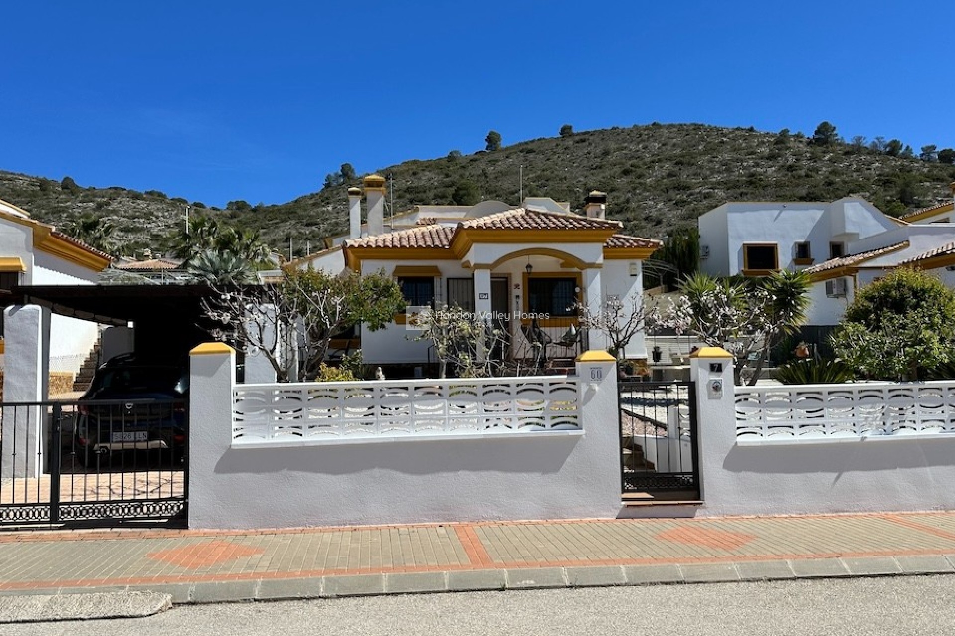 Resale - Villa - HONDON DE LAS NIEVES - La Montanosa