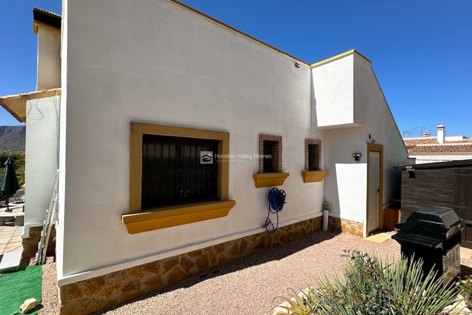 Resale - Villa - HONDON DE LAS NIEVES - La Montanosa