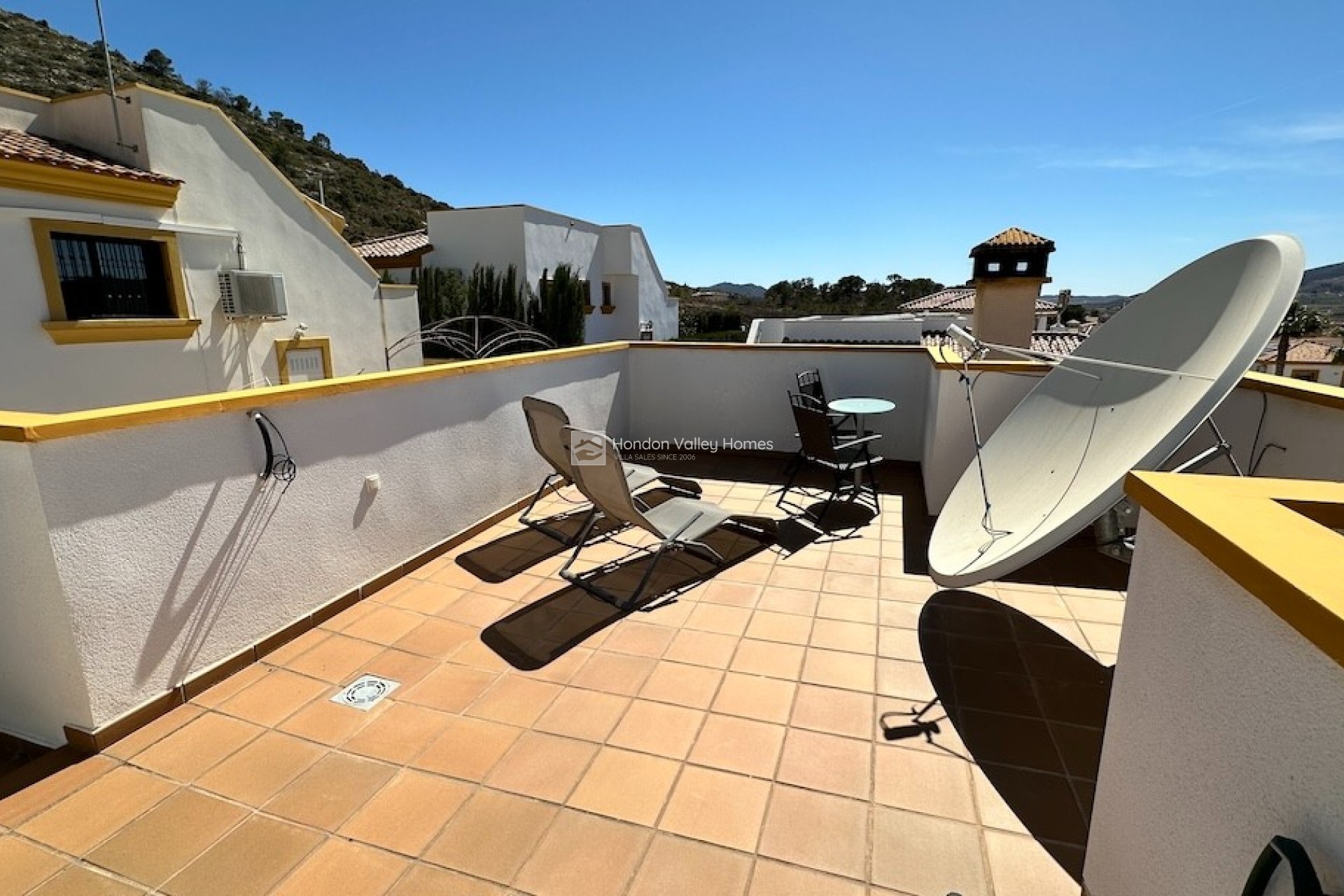 Resale - Villa - HONDON DE LAS NIEVES - La Montanosa