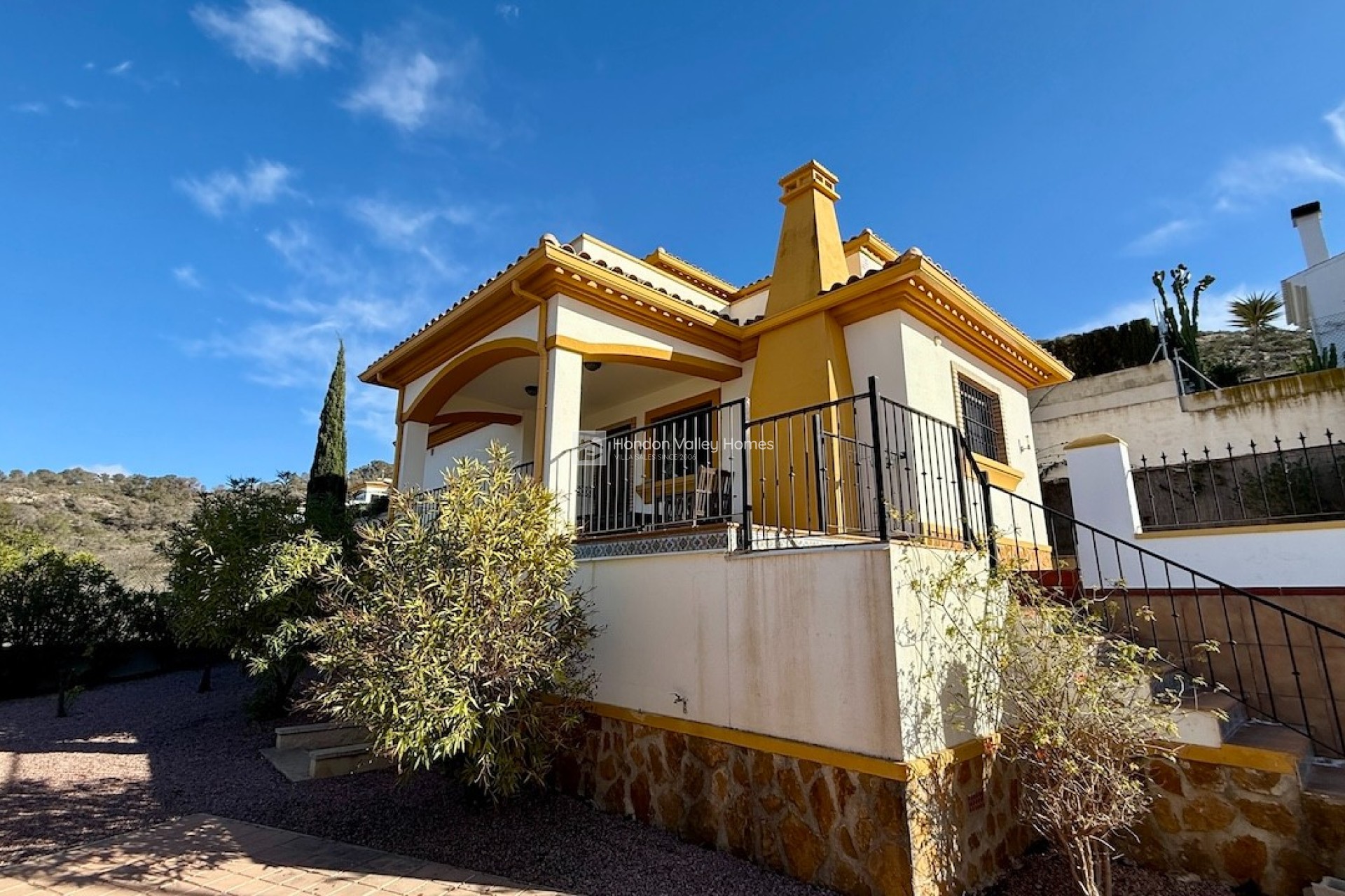 Resale - Villa - HONDON DE LAS NIEVES - La Montanosa