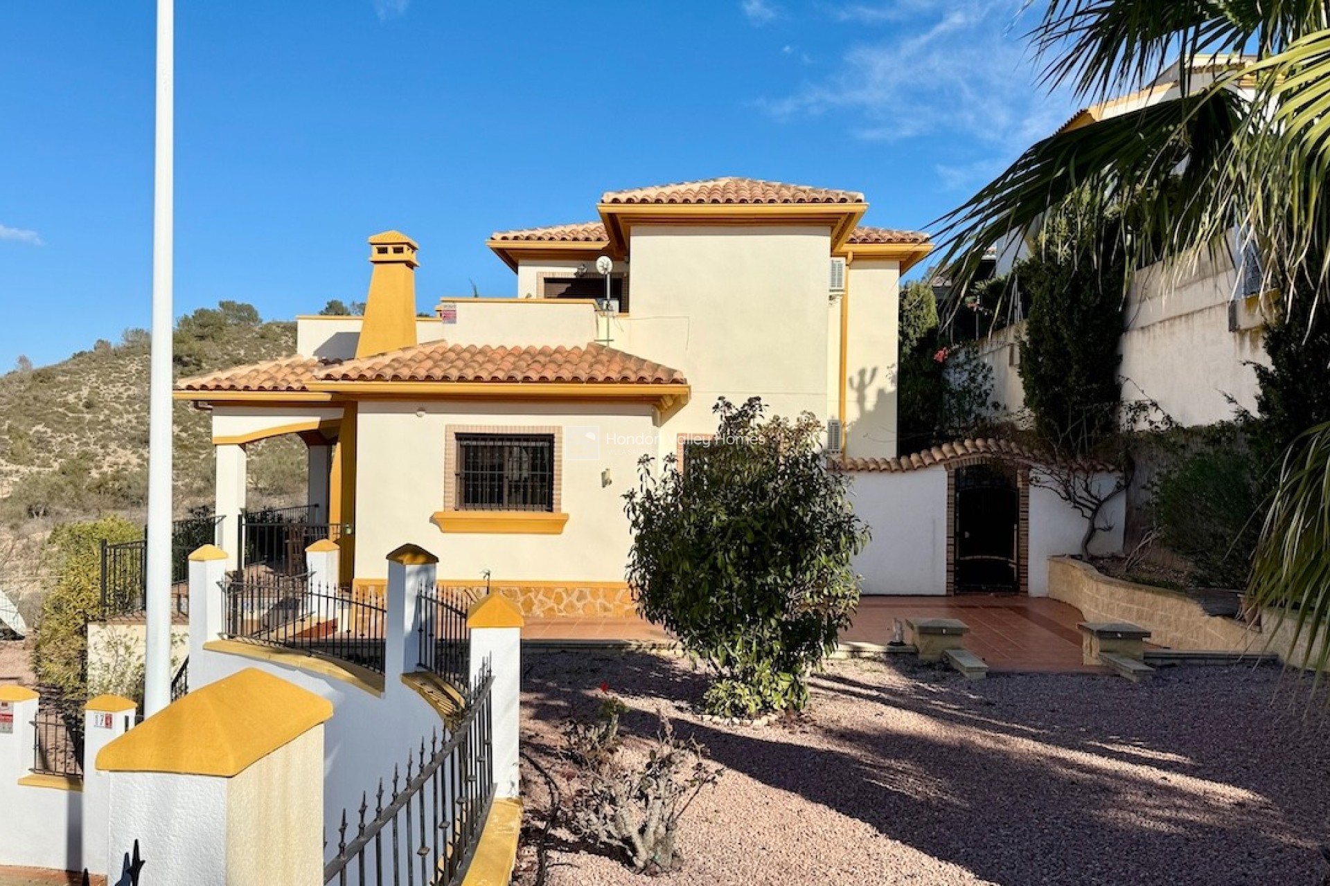 Resale - Villa - HONDON DE LAS NIEVES - La Montanosa