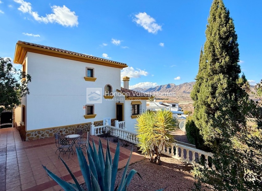 Resale - Villa - HONDON DE LAS NIEVES - La Montanosa