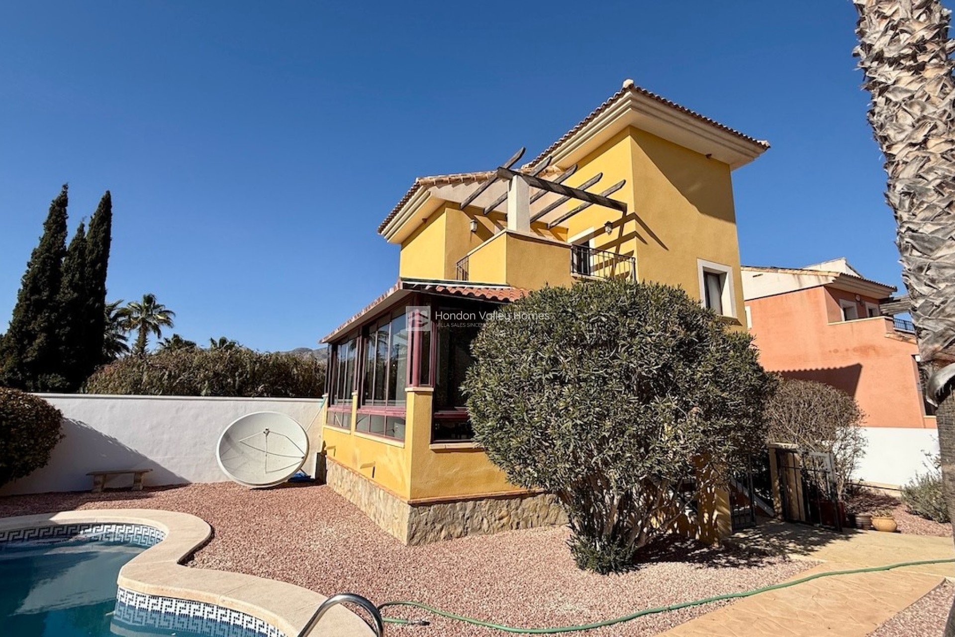 Resale - Villa - Hondón de las Nieves - La Montañosa