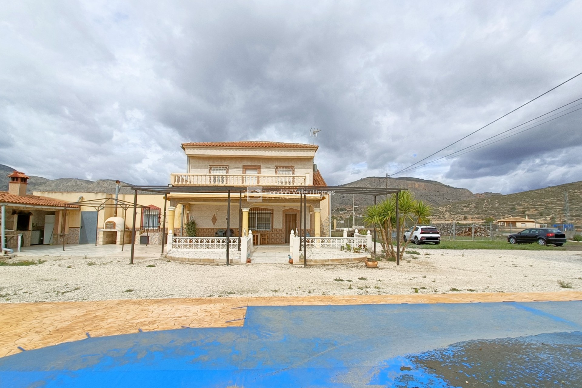 Resale - Villa - Hondón de las Nieves