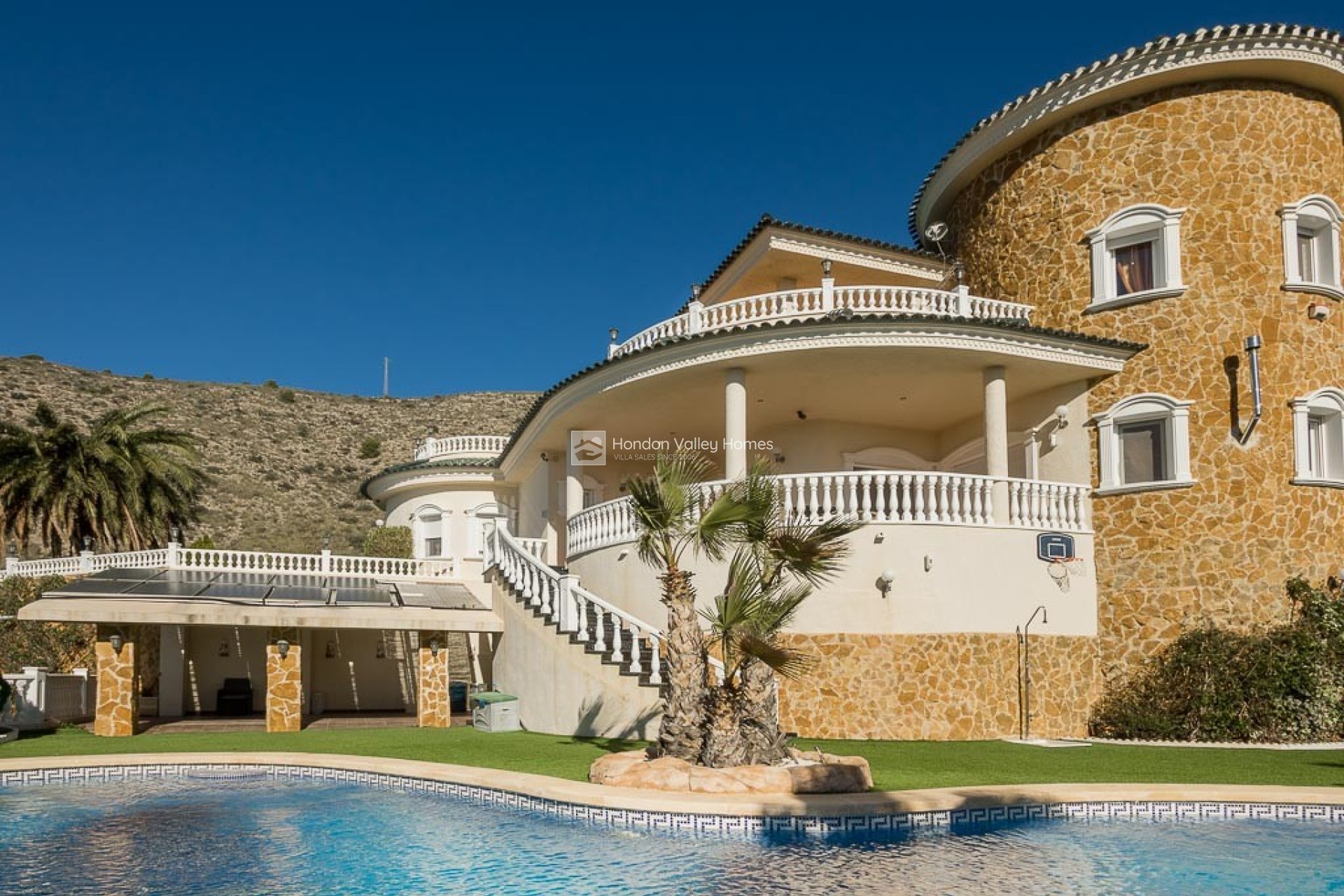 Resale - Villa - HONDON DE LAS NIEVES