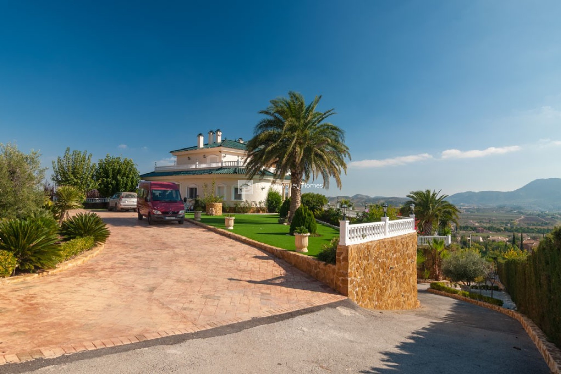 Resale - Villa - HONDON DE LAS NIEVES